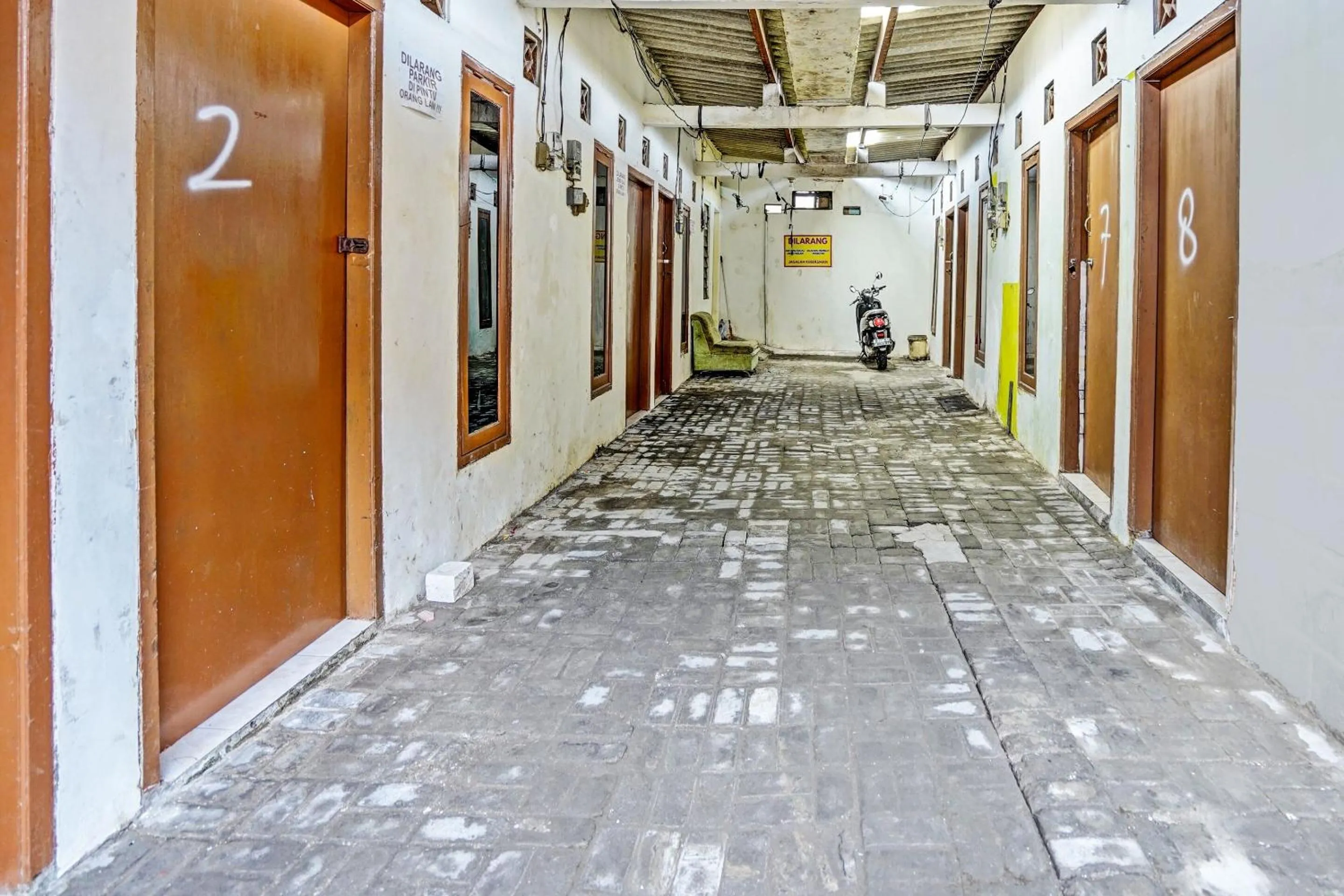 Lobby or reception in Hotel O Tarlo Guest House 4