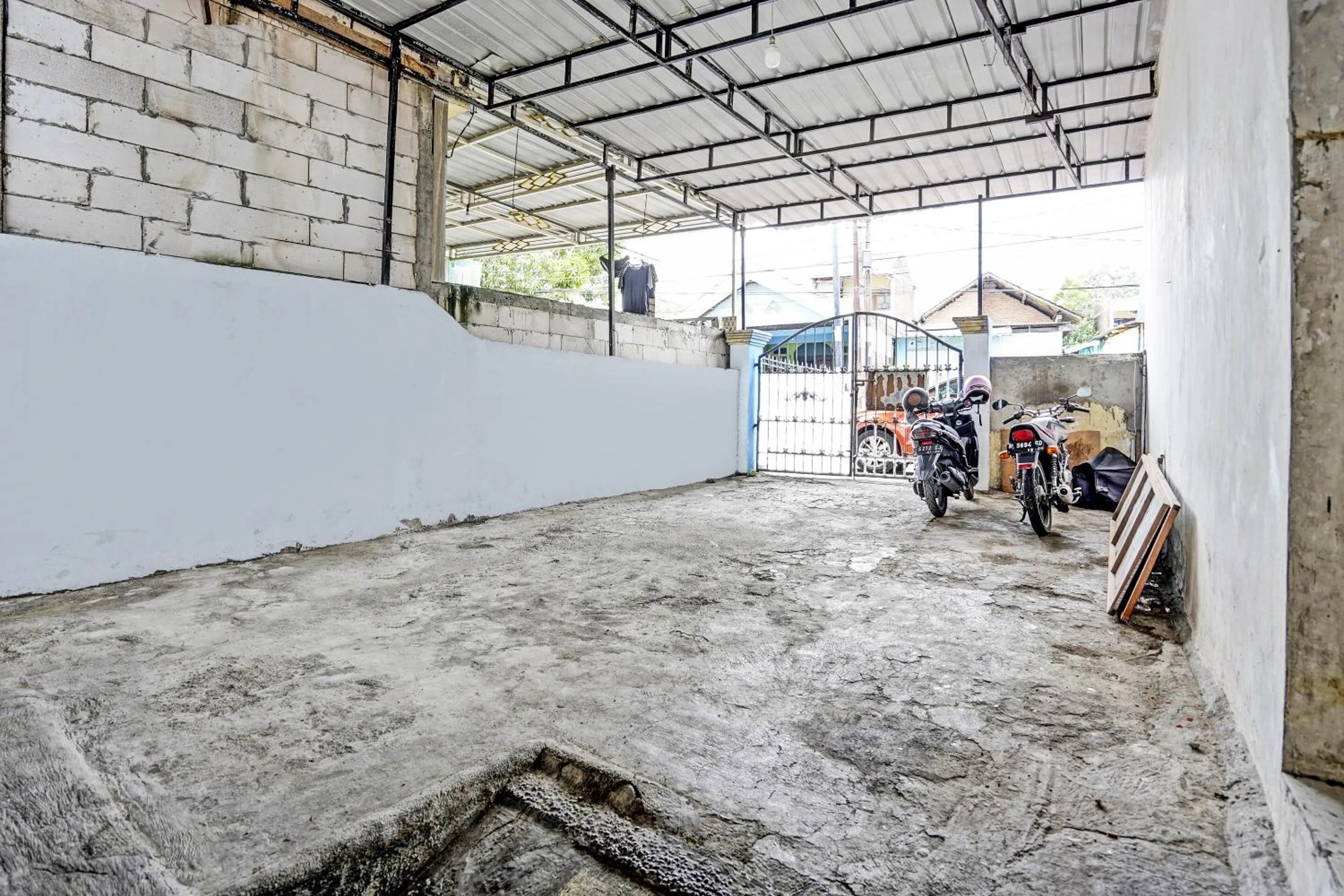 Facade/entrance in Hotel O Tarlo Guest House 4