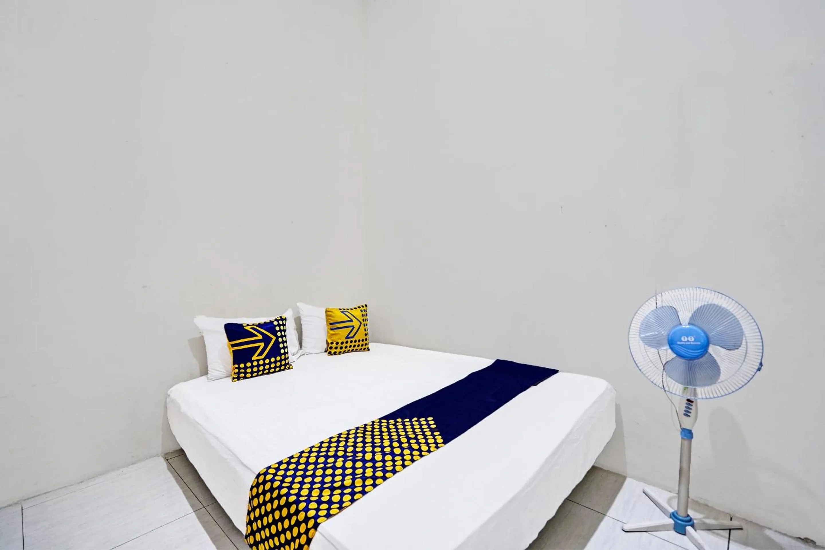 Bedroom, Bed in OYO LIFE 92077 Tarlo Guest House 3