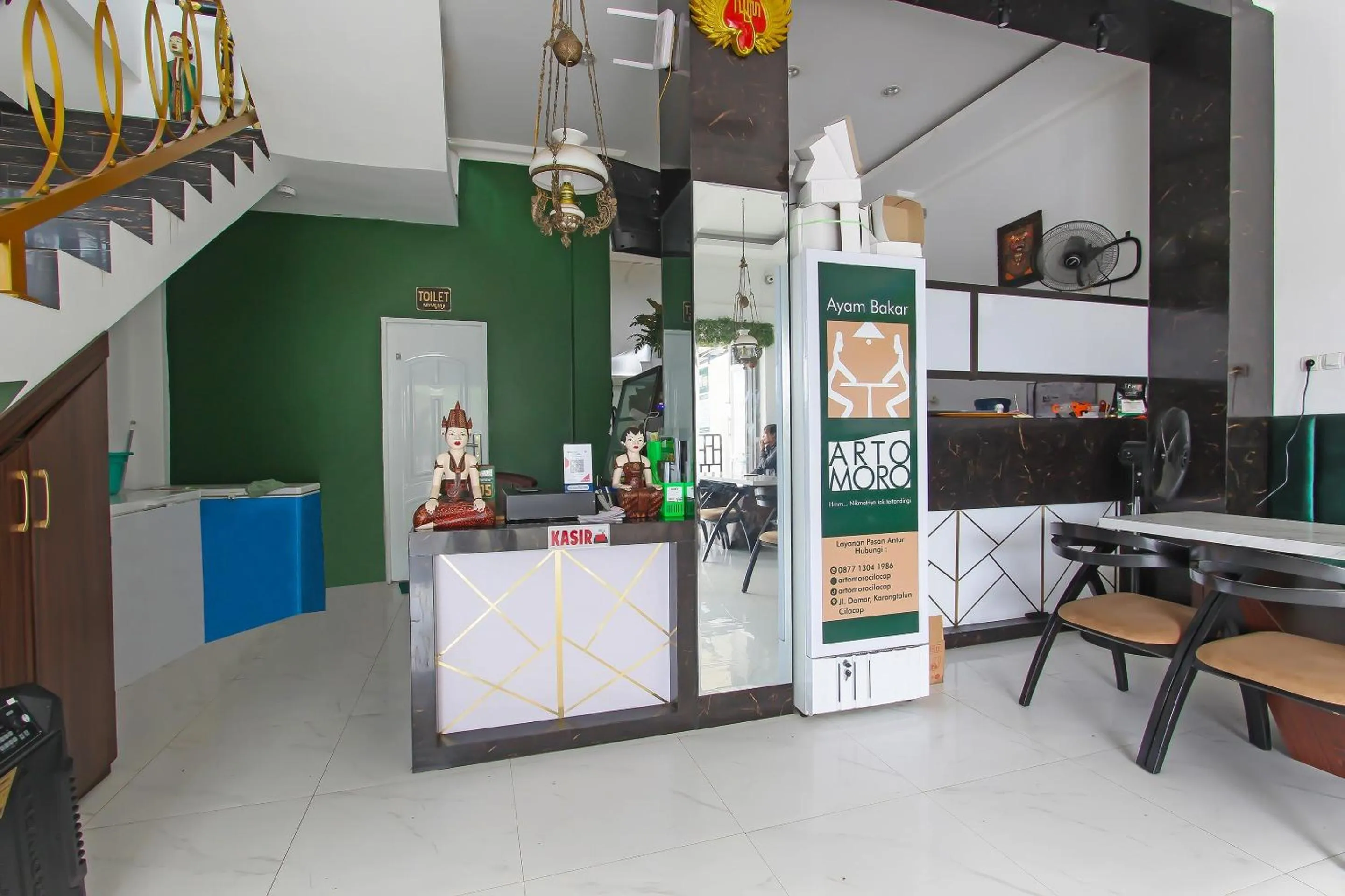 Lobby or reception in Capital O 92105 A'shanti Inn