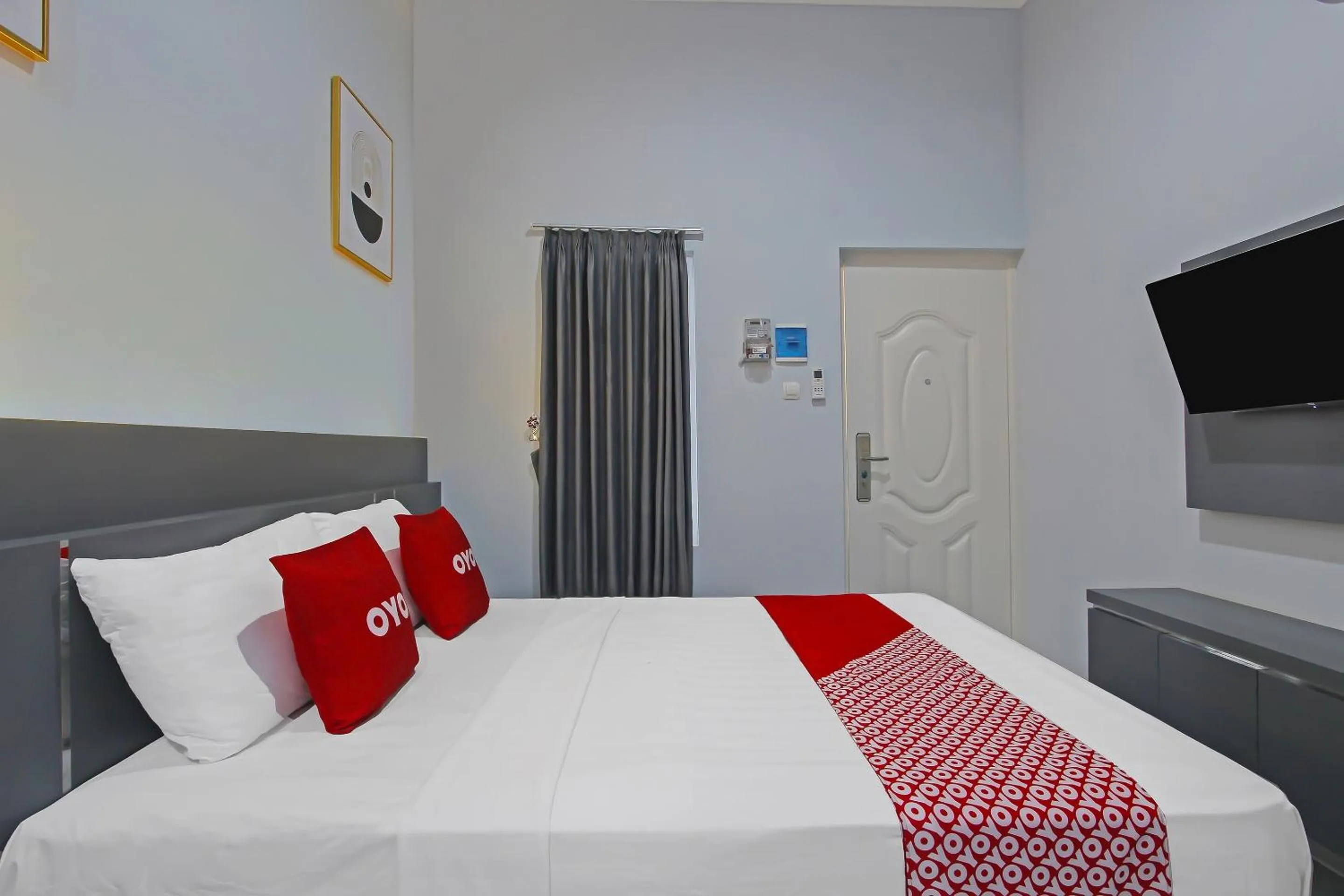 Bedroom in Capital O 92105 A'shanti Inn