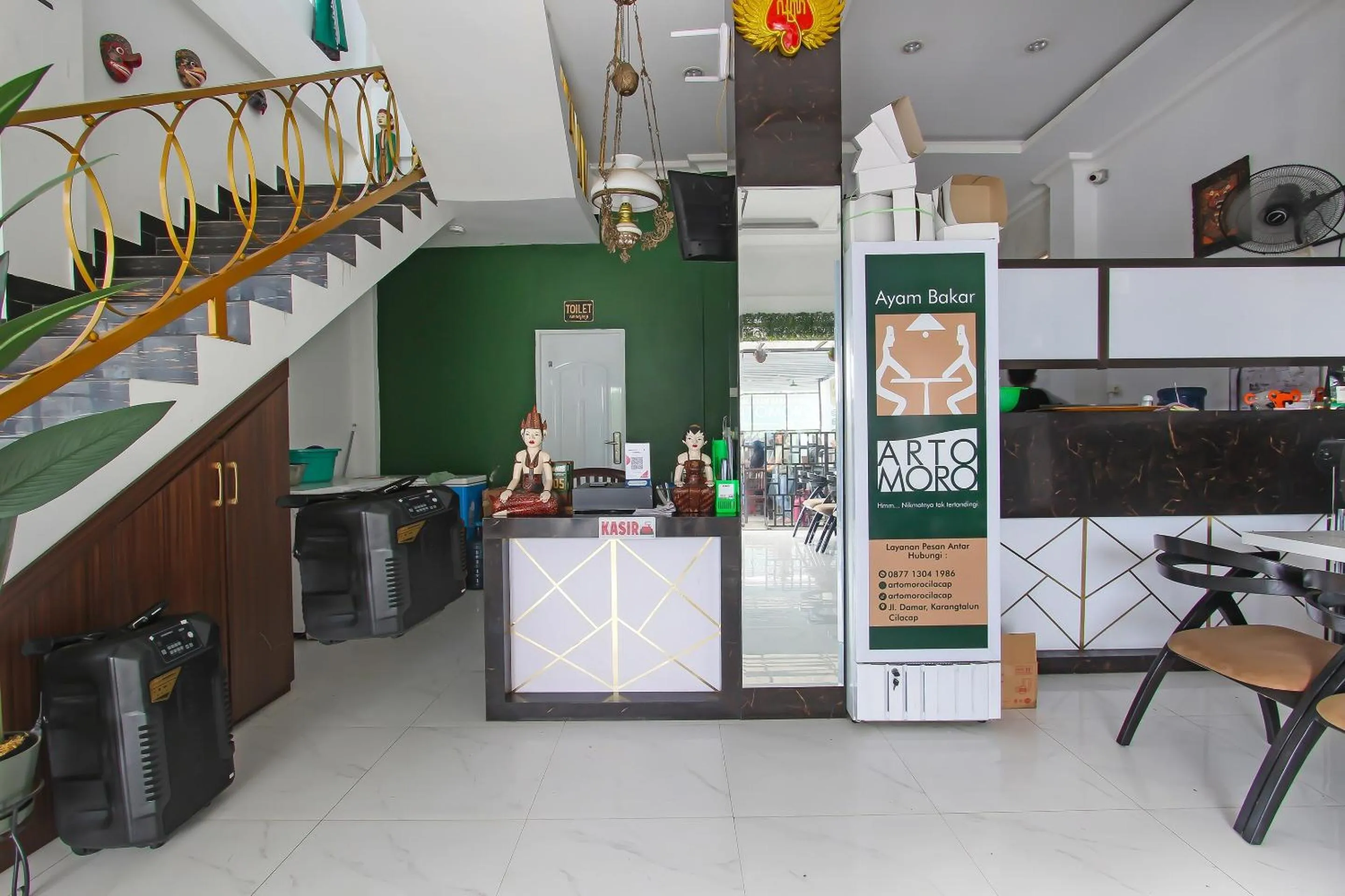 Lobby or reception in Capital O 92105 A'shanti Inn