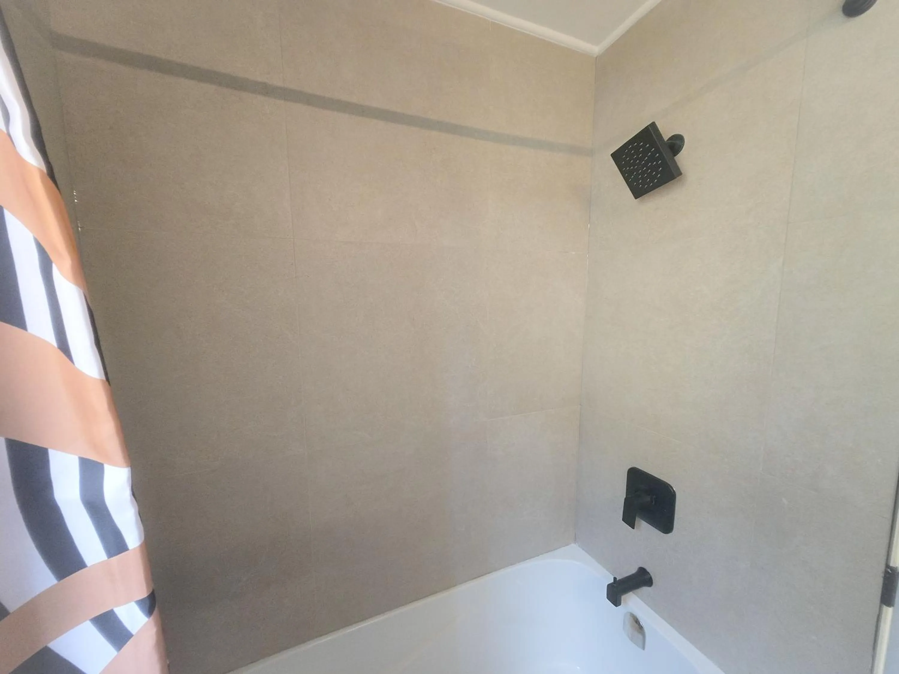 JstLikeHome - Serenity Suites & Guesthouse