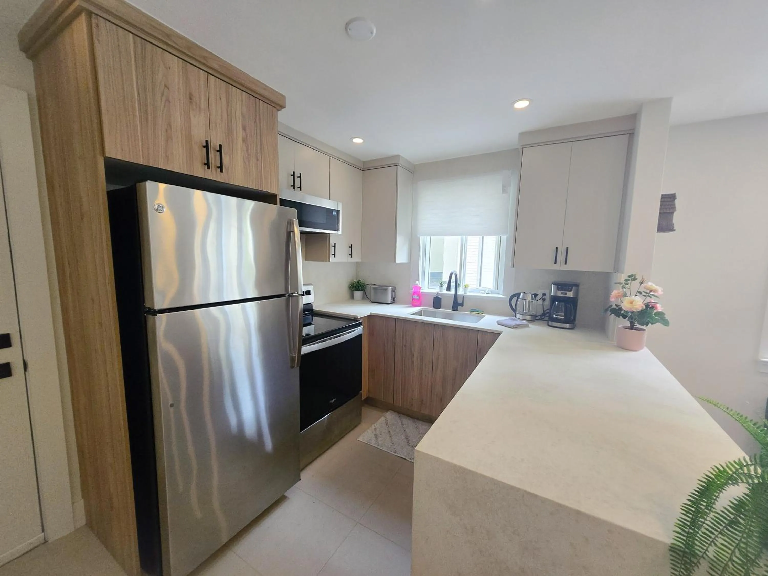 JstLikeHome - Serenity Suites & Guesthouse