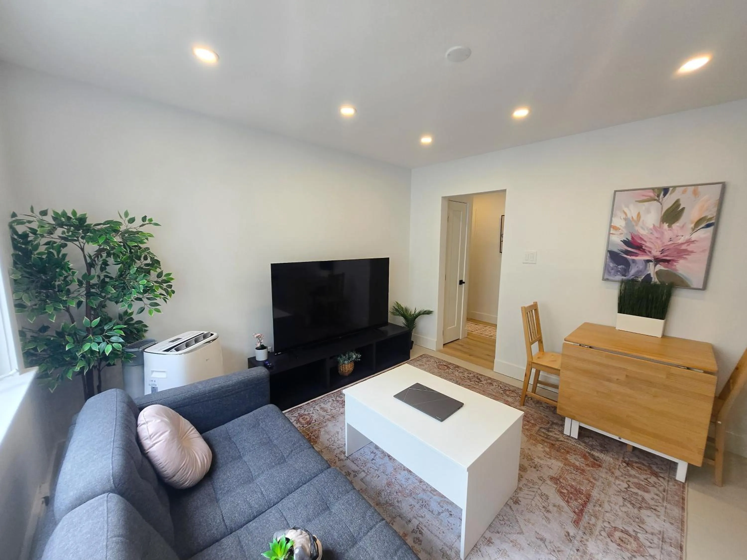 JstLikeHome - Serenity Suites & Guesthouse