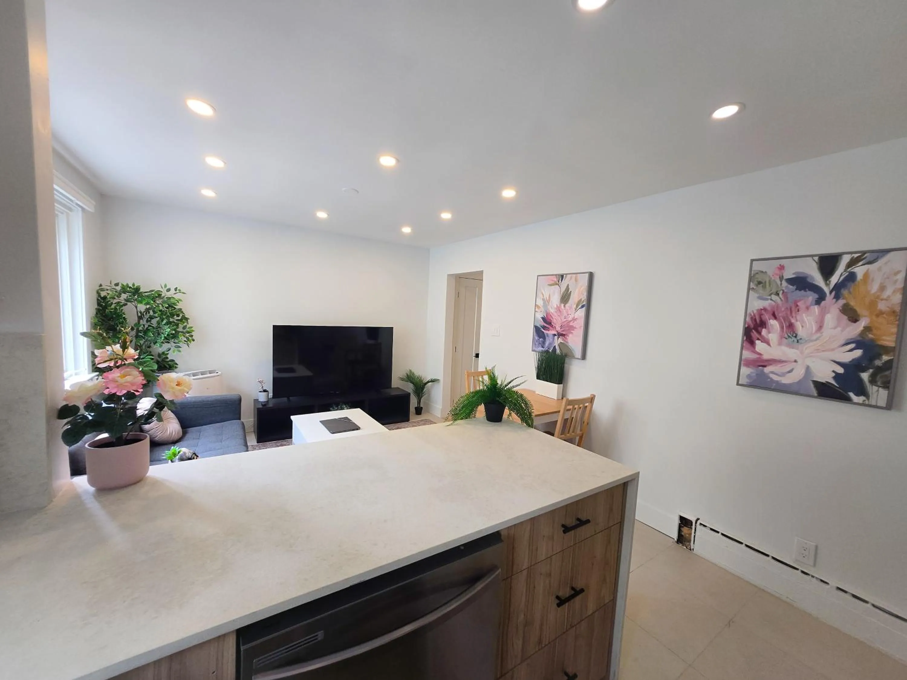 JstLikeHome - Serenity Suites & Guesthouse