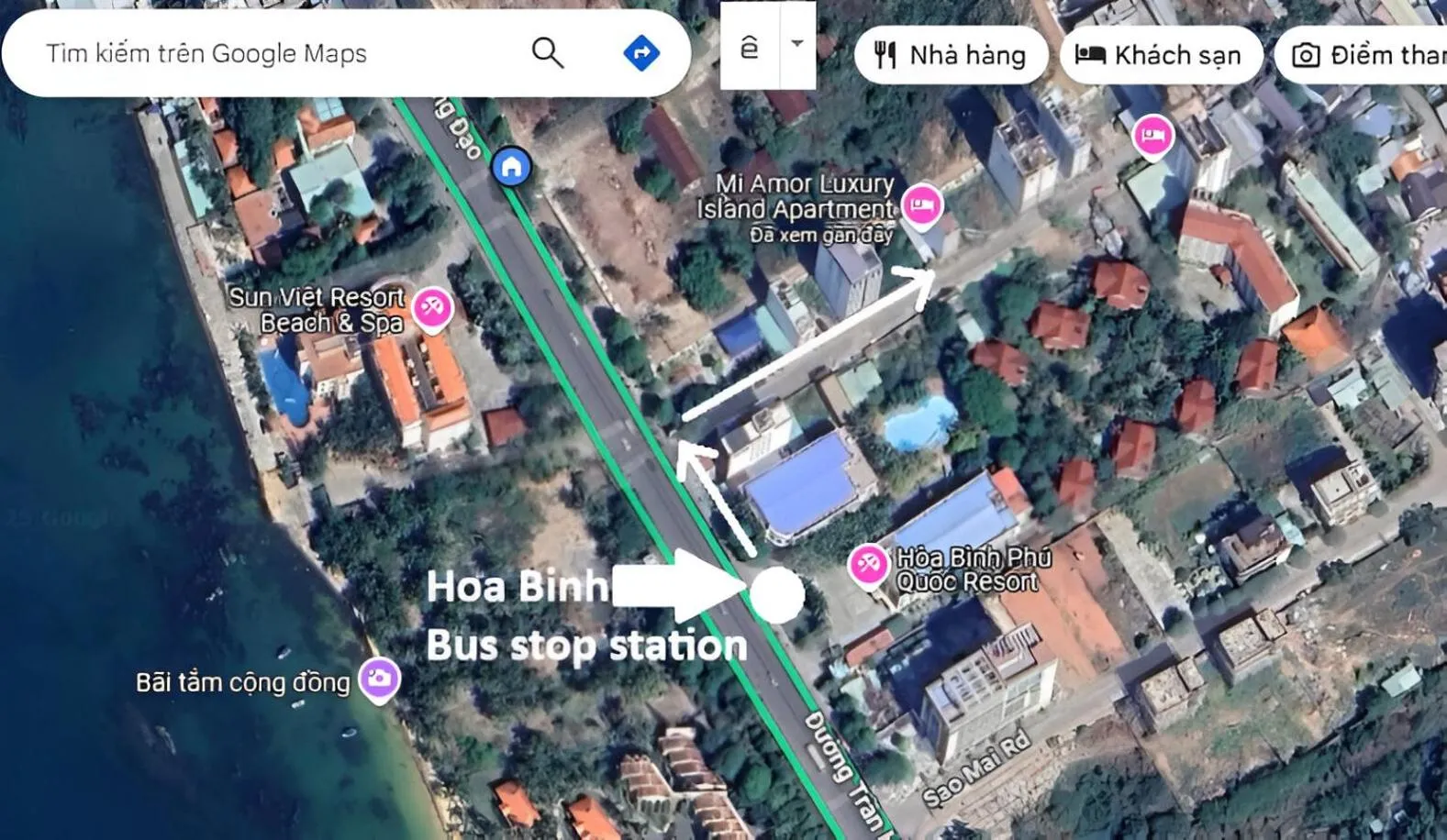 Street view in Mi Amor Luxury Island Apartment - 3 minutes to the beach