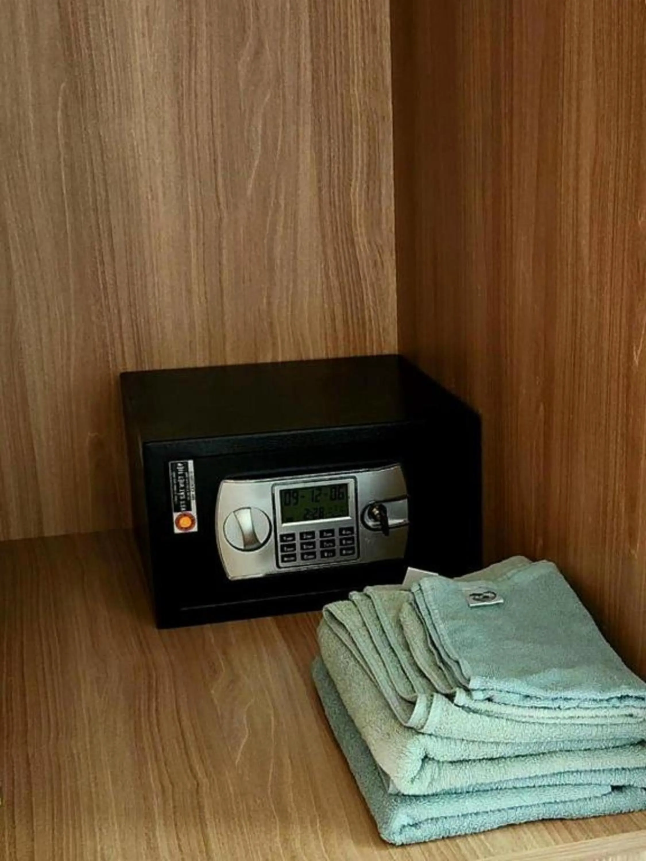 safe in Mi Amor Luxury Island Apartment - 3 minutes to the beach