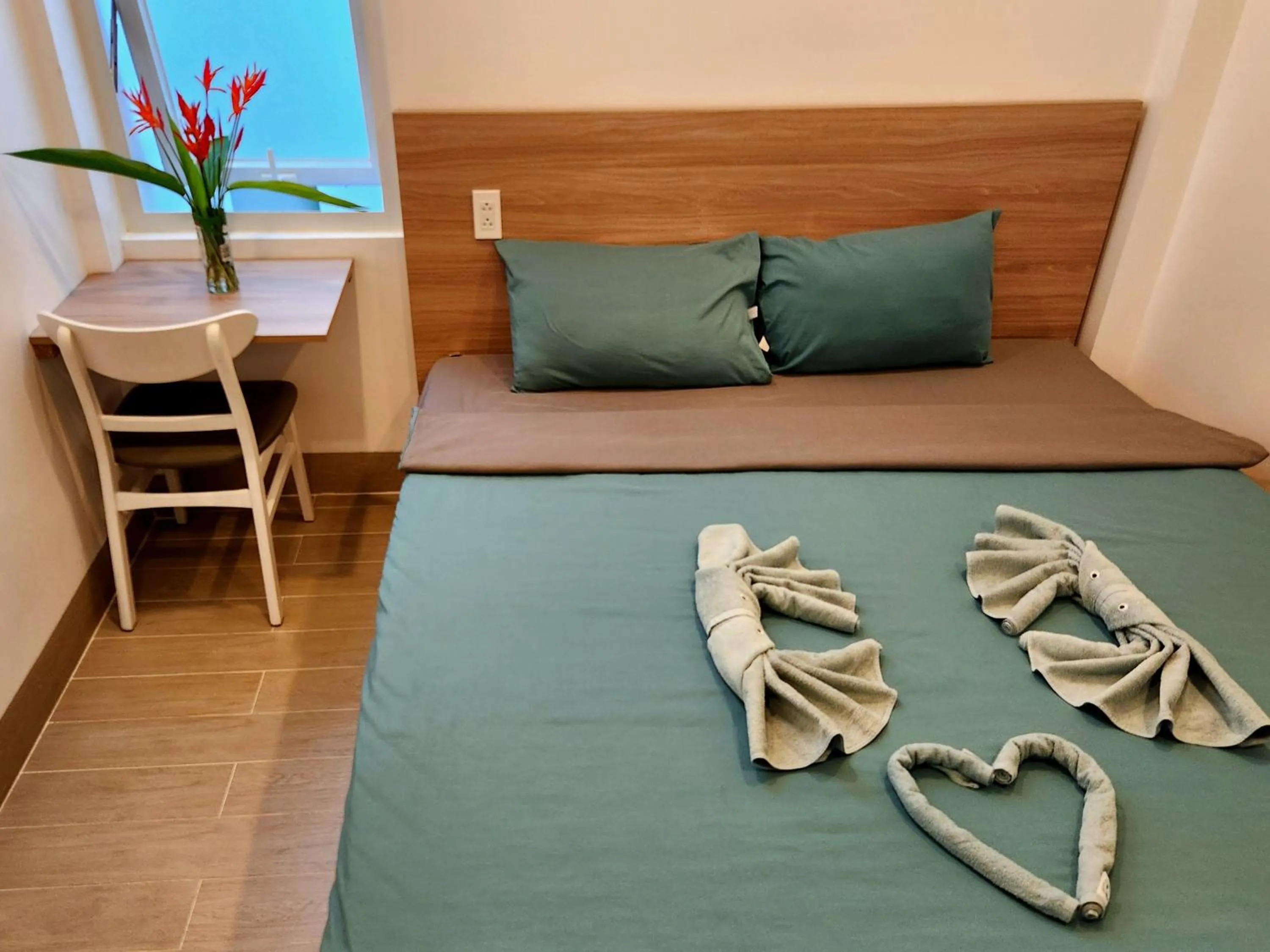 Bed in Mi Amor Luxury Island Apartment - 3 minutes to the beach