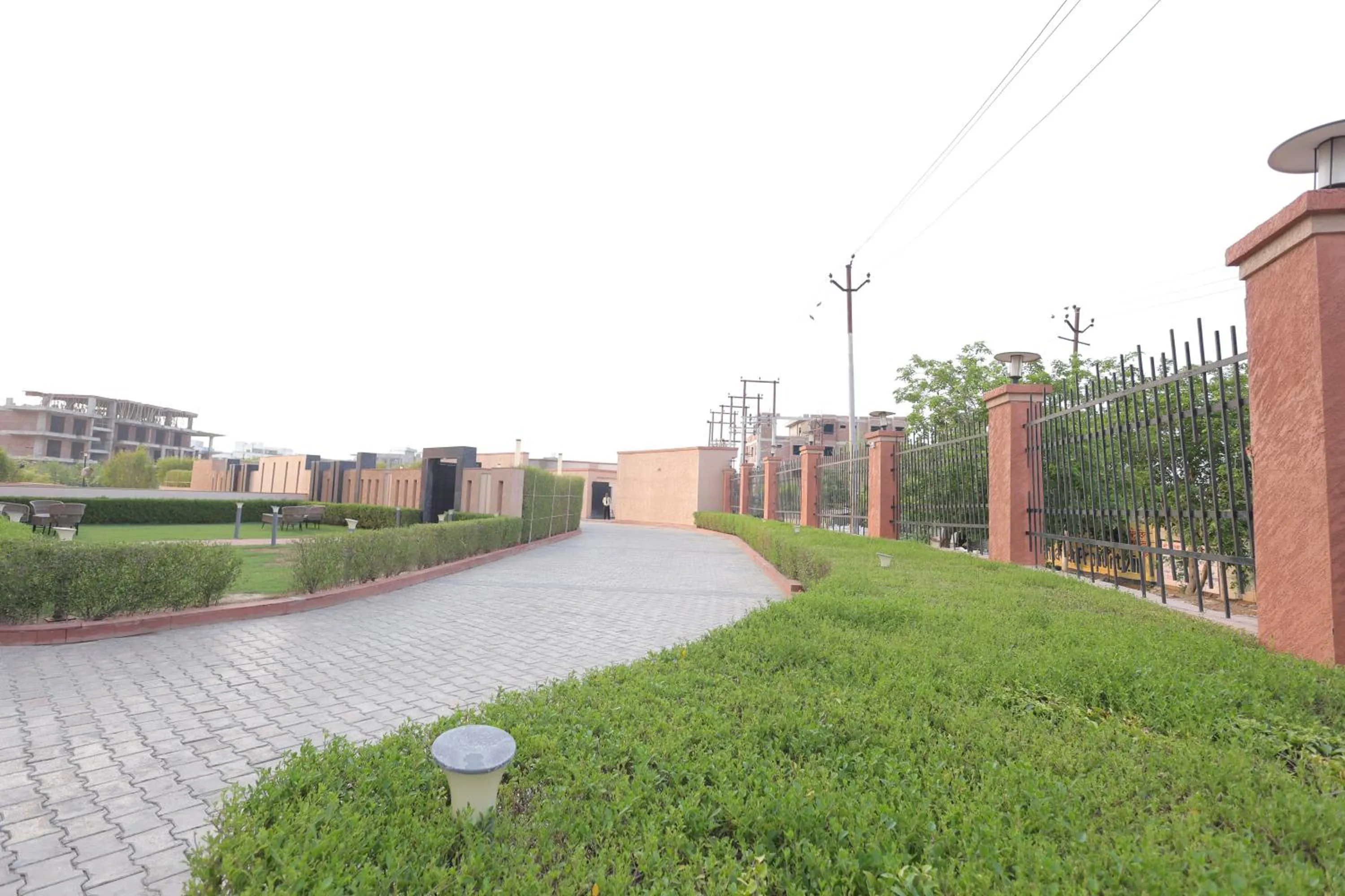 Garden in Hide Away Studios