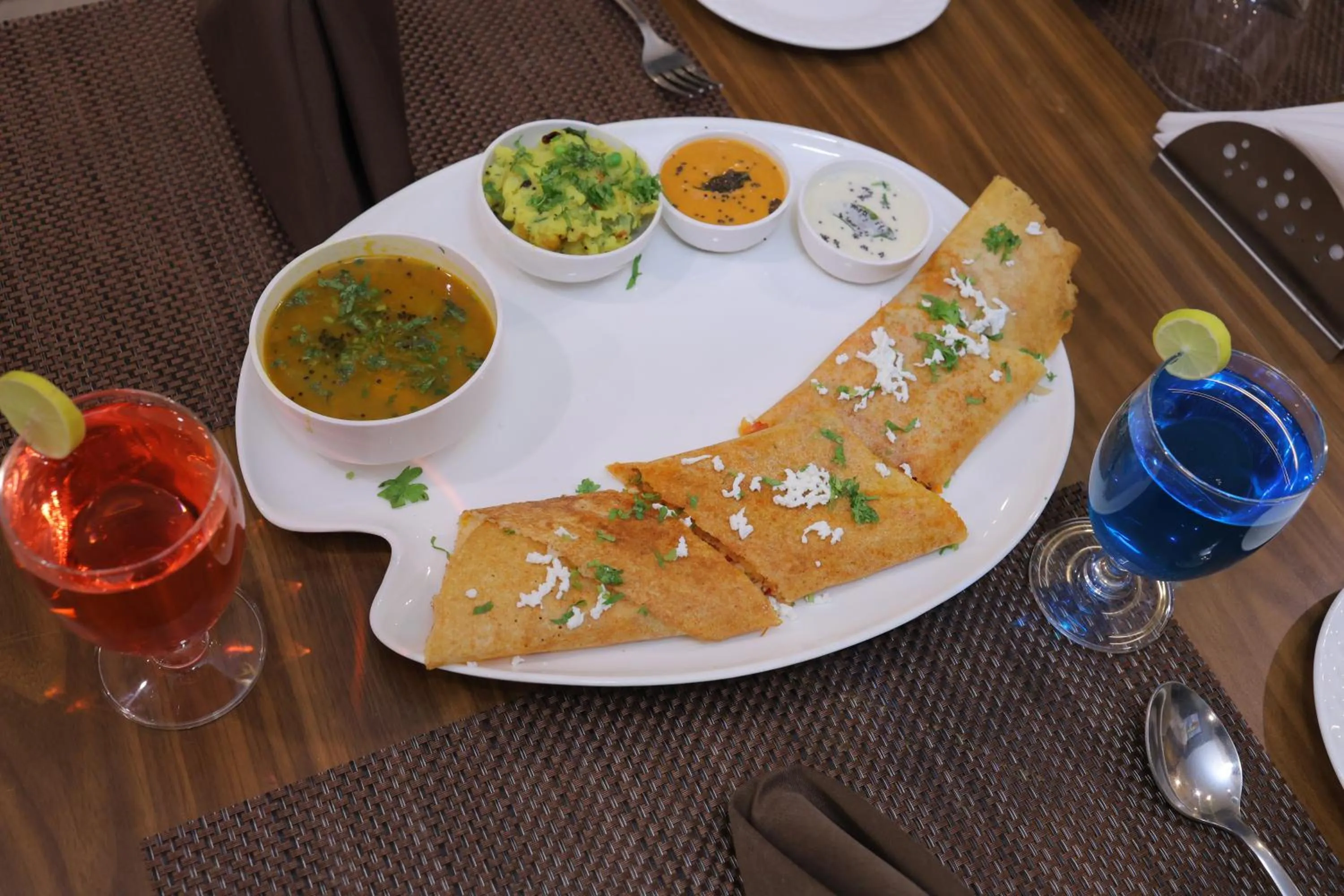 Food and drinks in Hide Away Studios