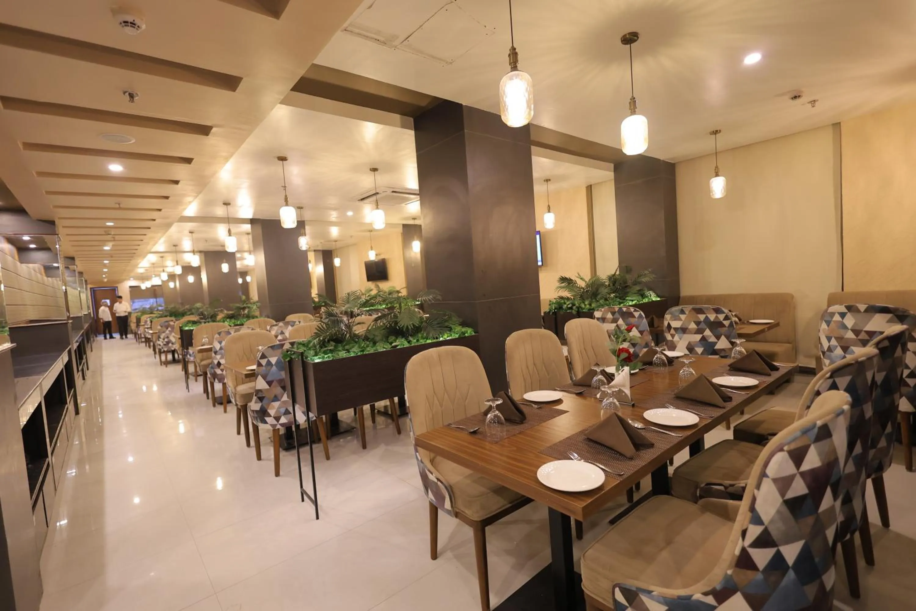 Restaurant/places to eat in Hide Away Studios