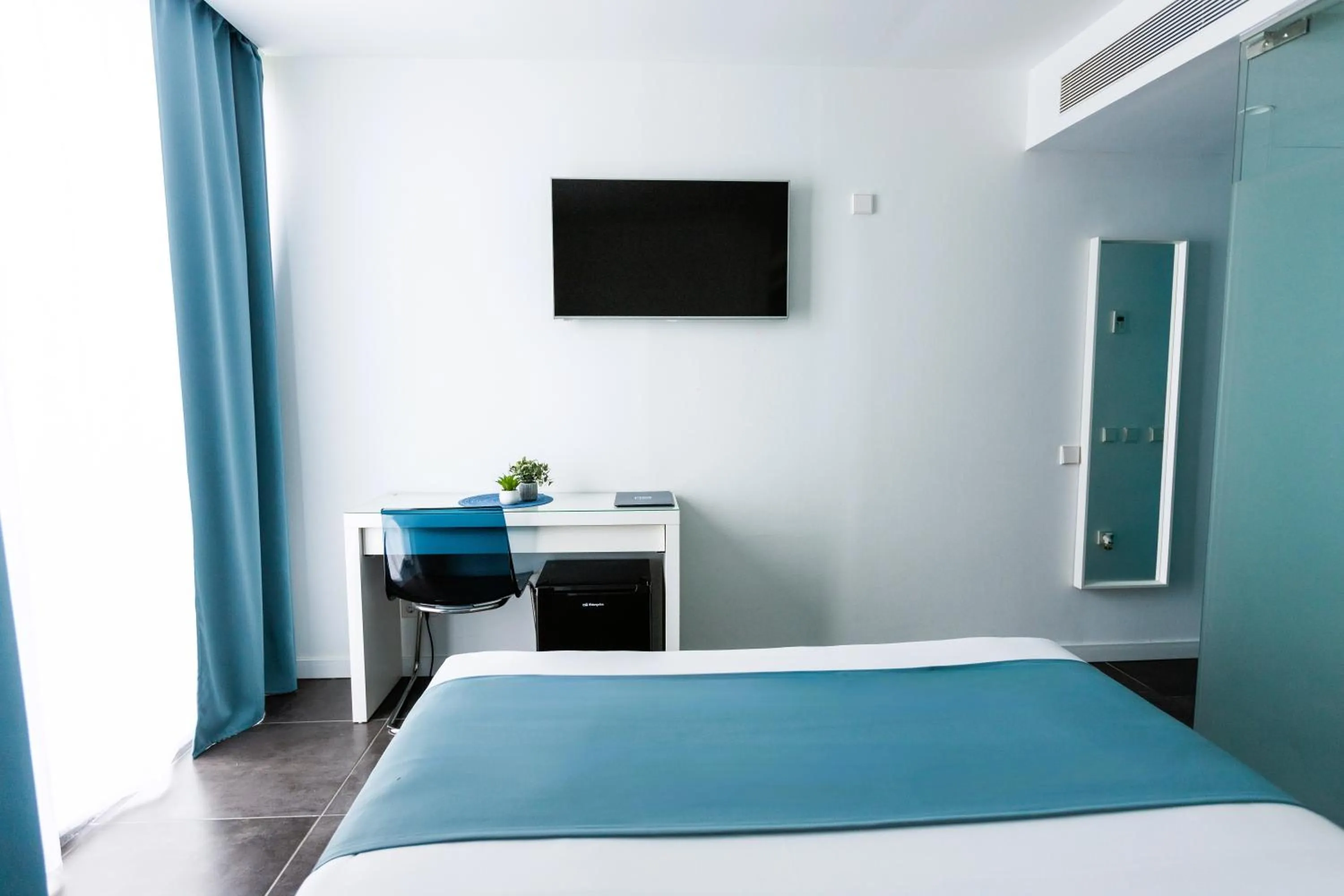 Bed in Hotel 54 Barceloneta