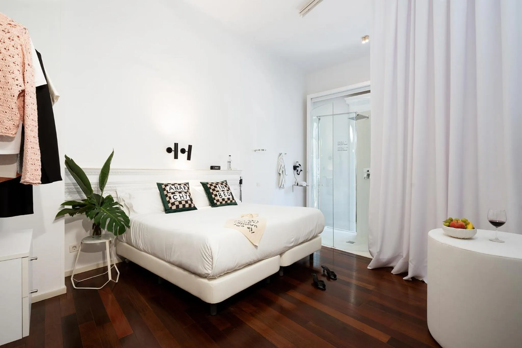 Bed in Chic & Basic Born Boutique Hotel