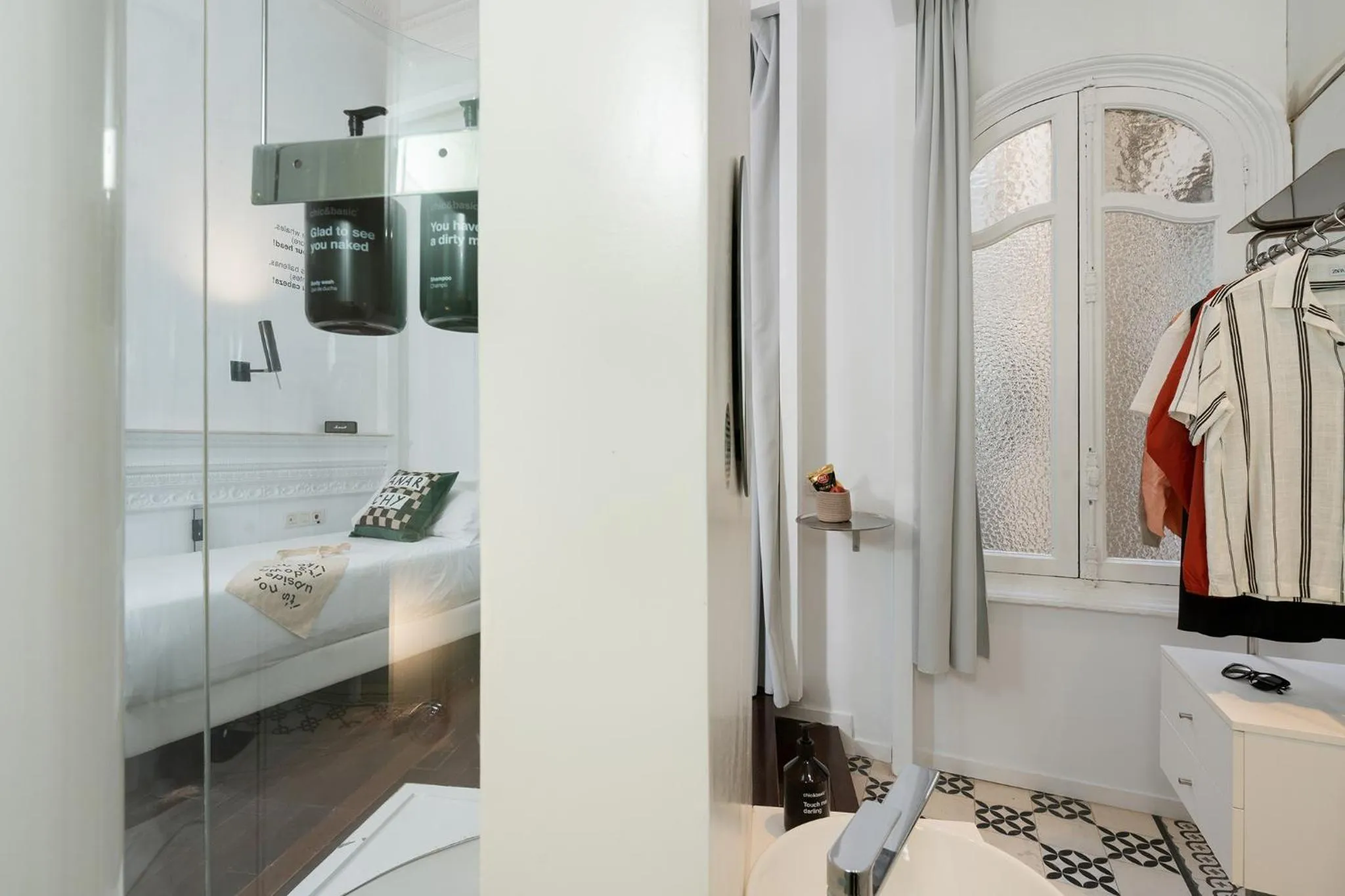 Photo of the whole room in Chic & Basic Born Boutique Hotel