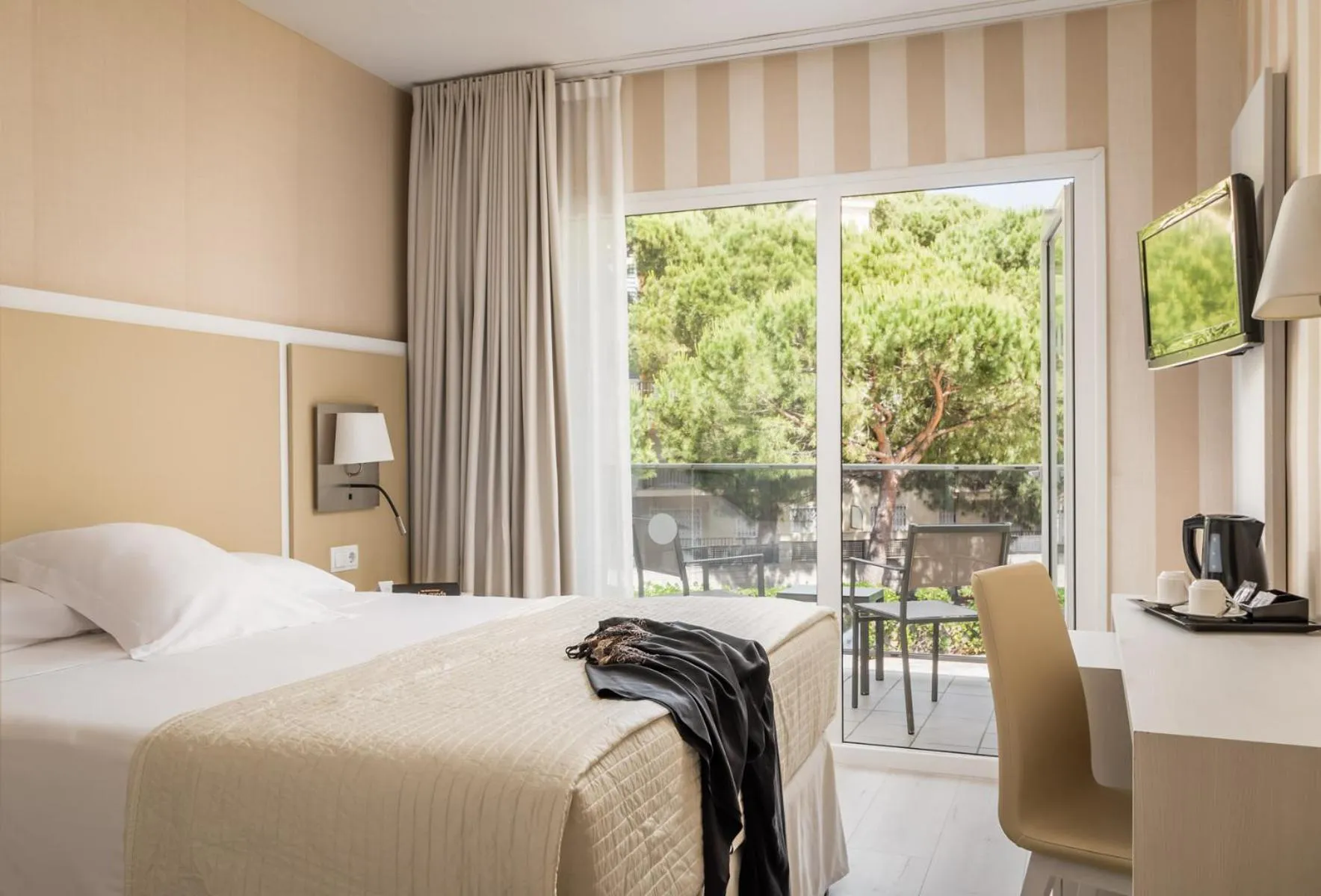 Photo of the whole room, Bed in Estival Centurión Playa