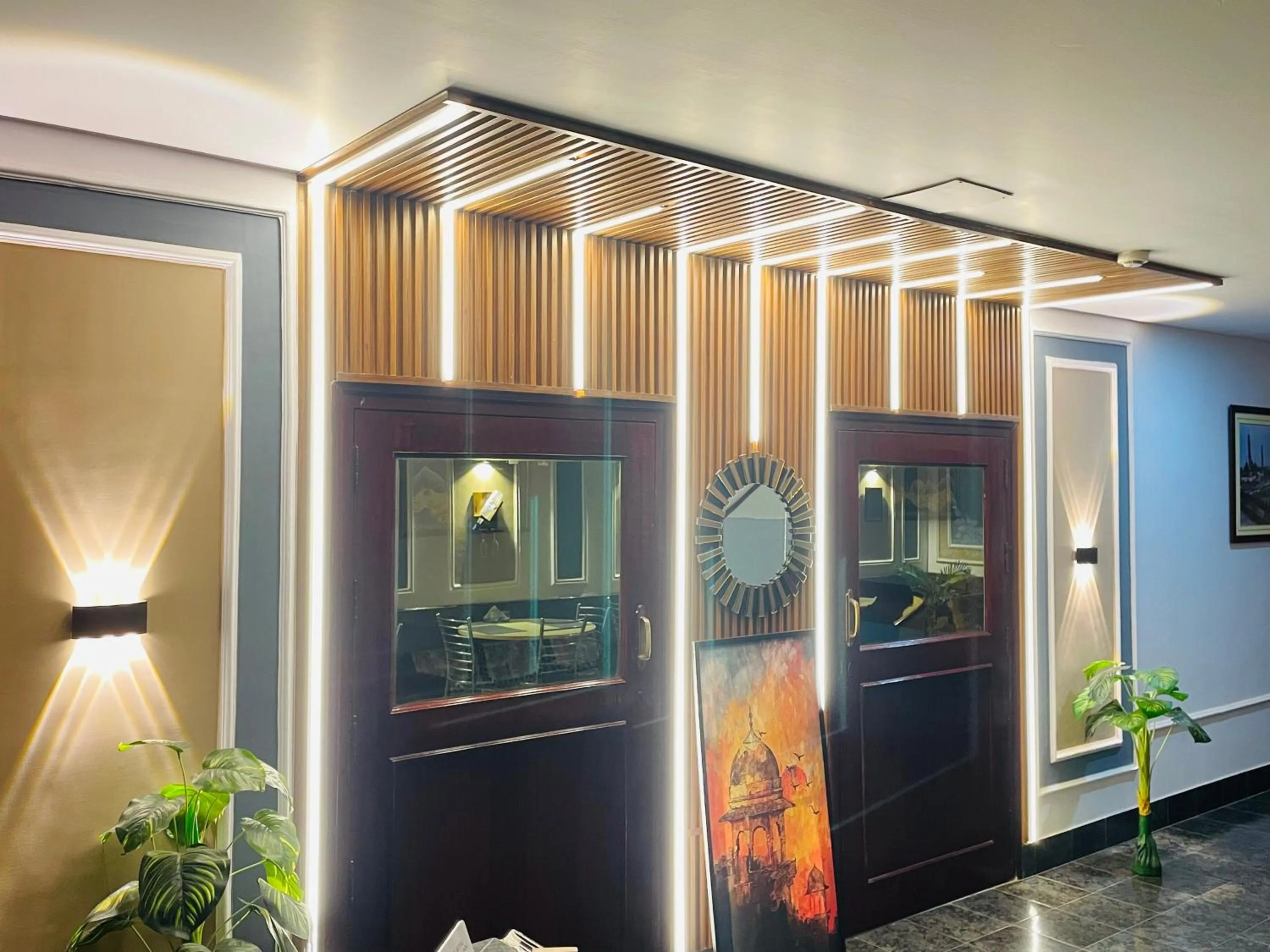 THE ROYAL PRESIDENCY INN