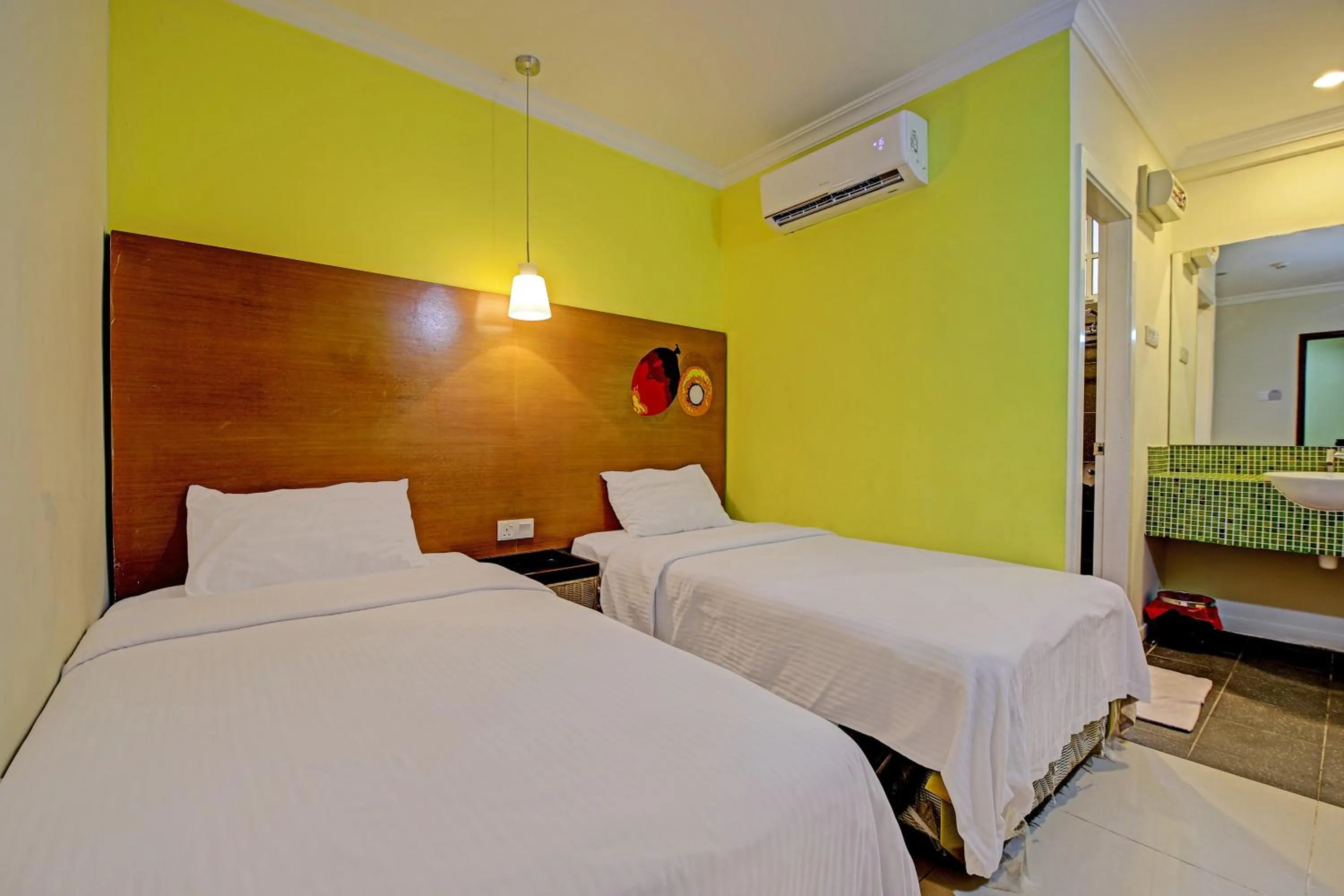 Bedroom, Bed in Hotel O Northern Inn