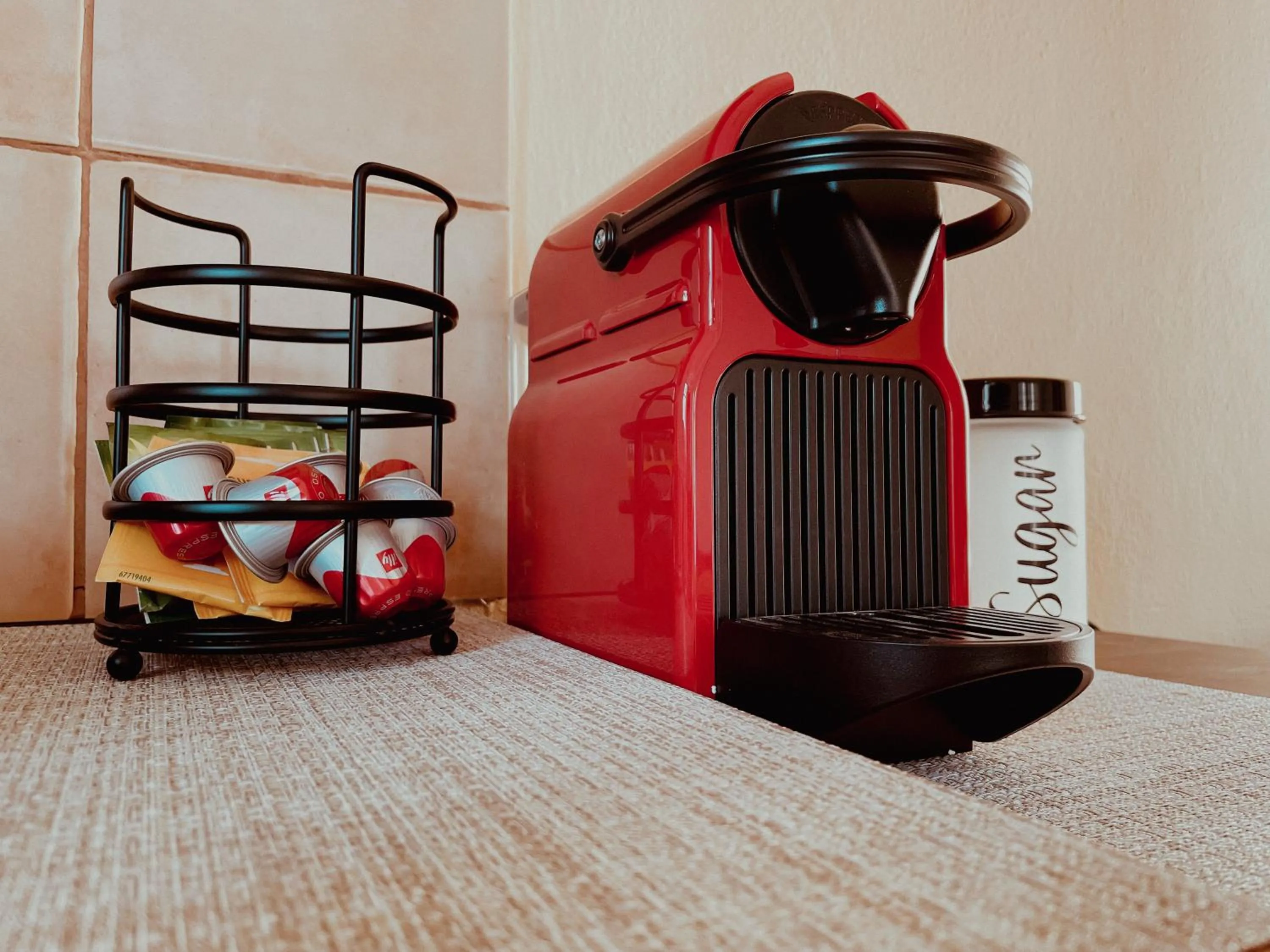 Coffee/tea facilities, Bed in Muses Apartments