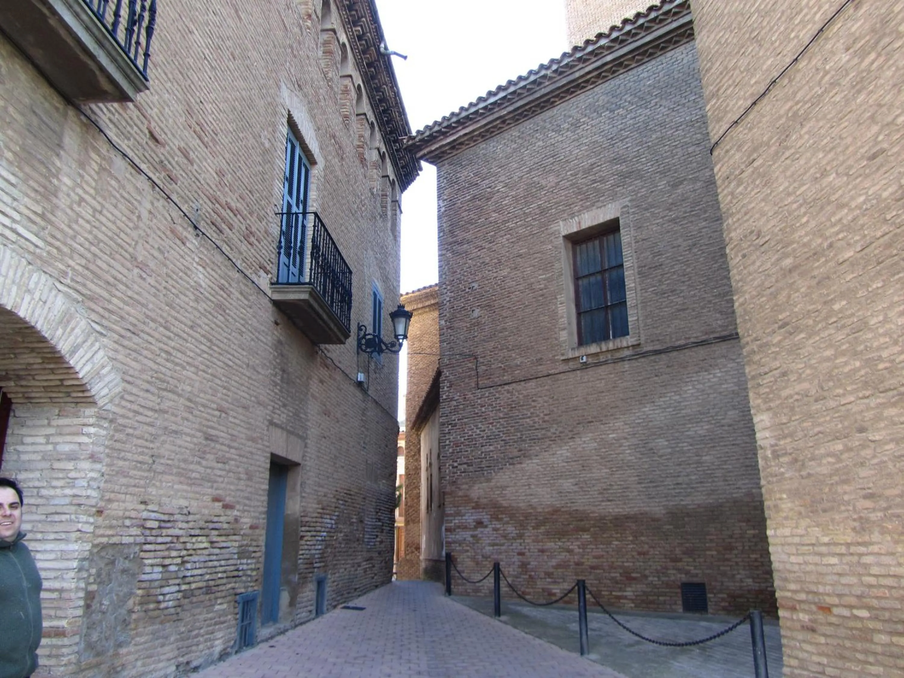 Facade/entrance in Hospedería de Alesves