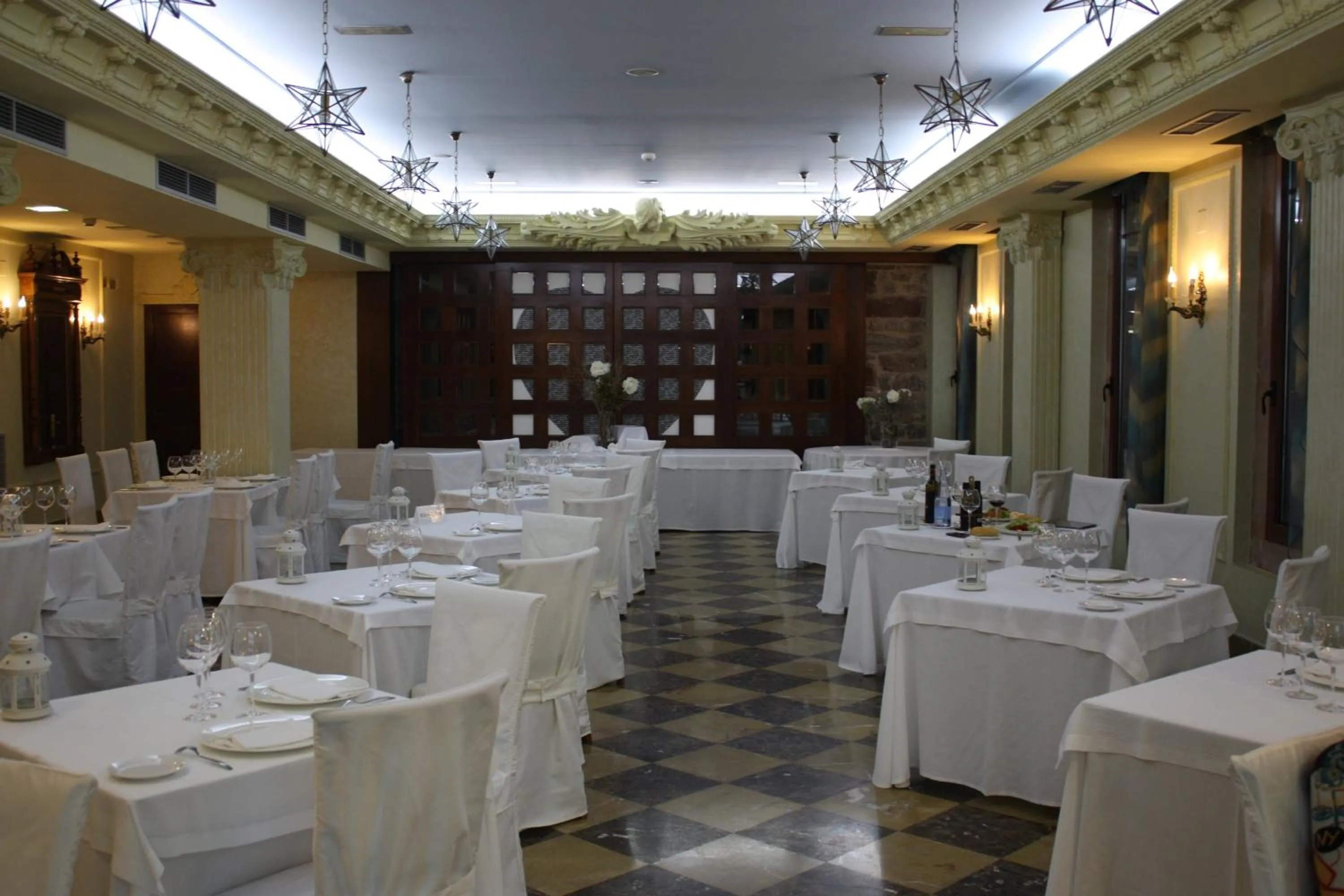 Lounge or bar in Hotel Balneario La Hermida