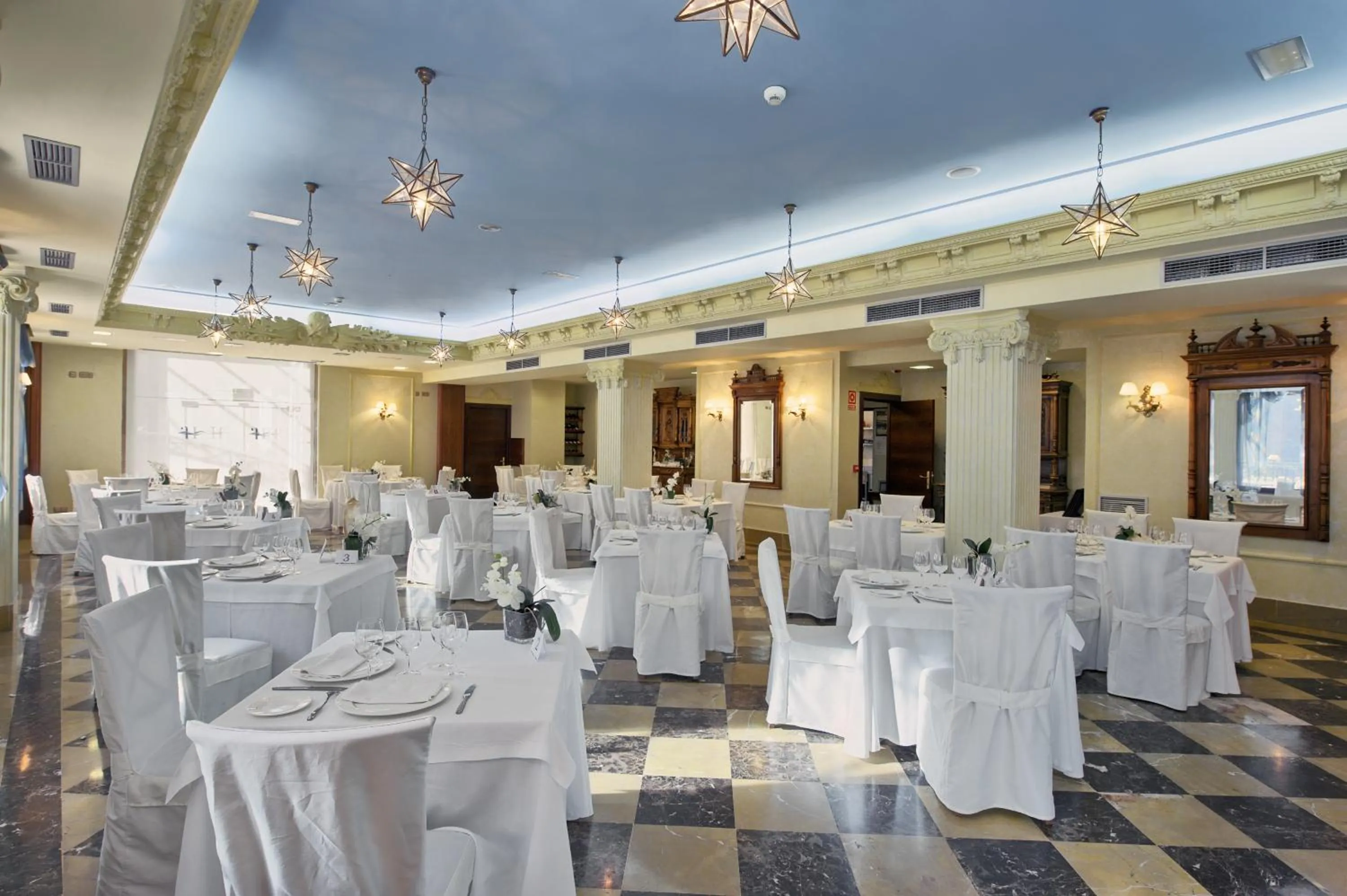 Restaurant/places to eat in Hotel Balneario La Hermida