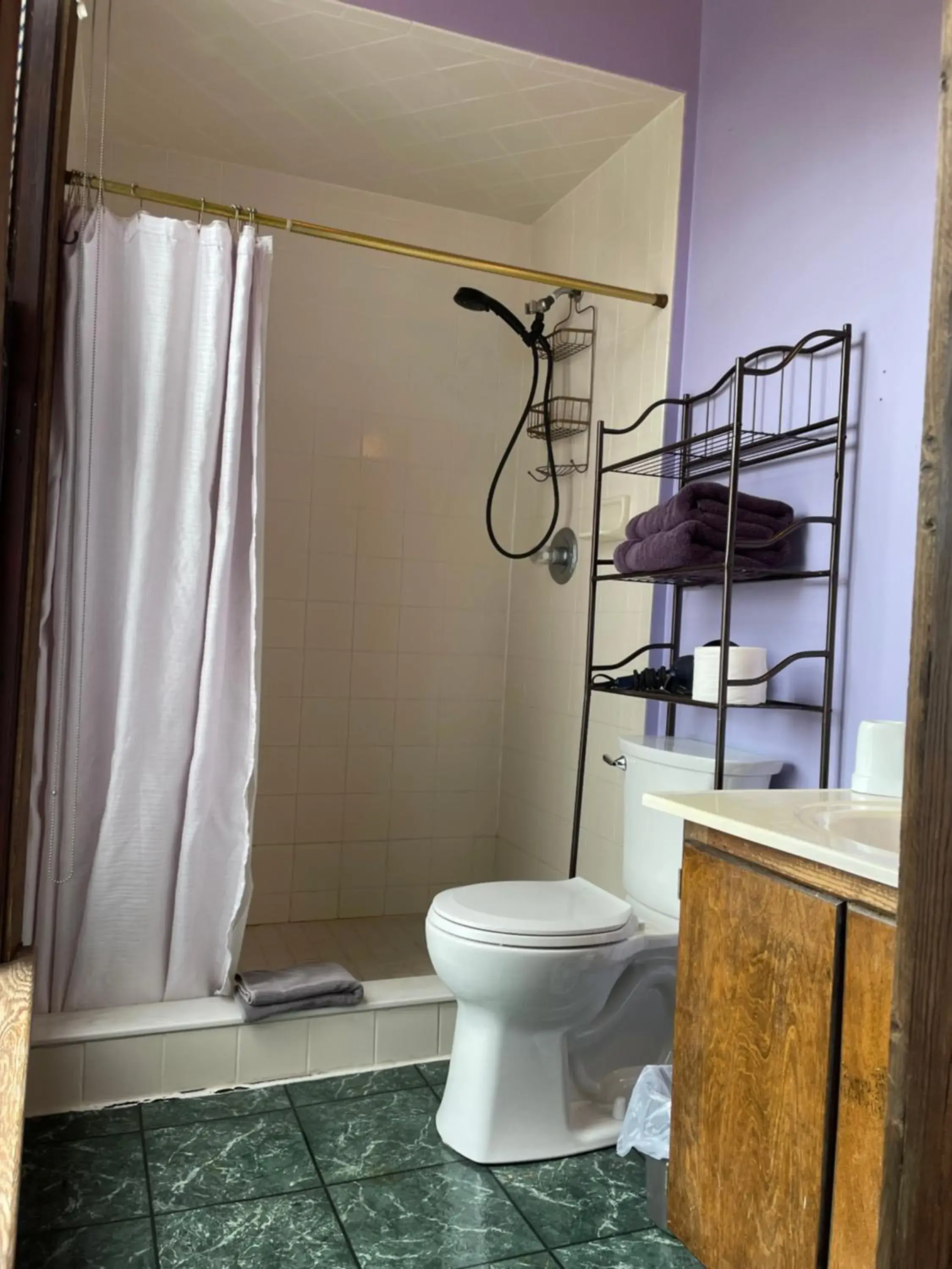 Double Room with Private Bathroom in Grand Gables Inn Double Room with Private Bathroom in Grand Gables Inn
