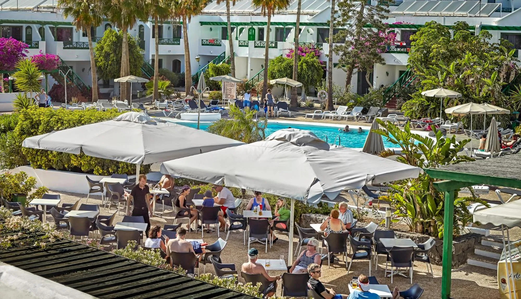 Food and drinks in HG Lomo Blanco