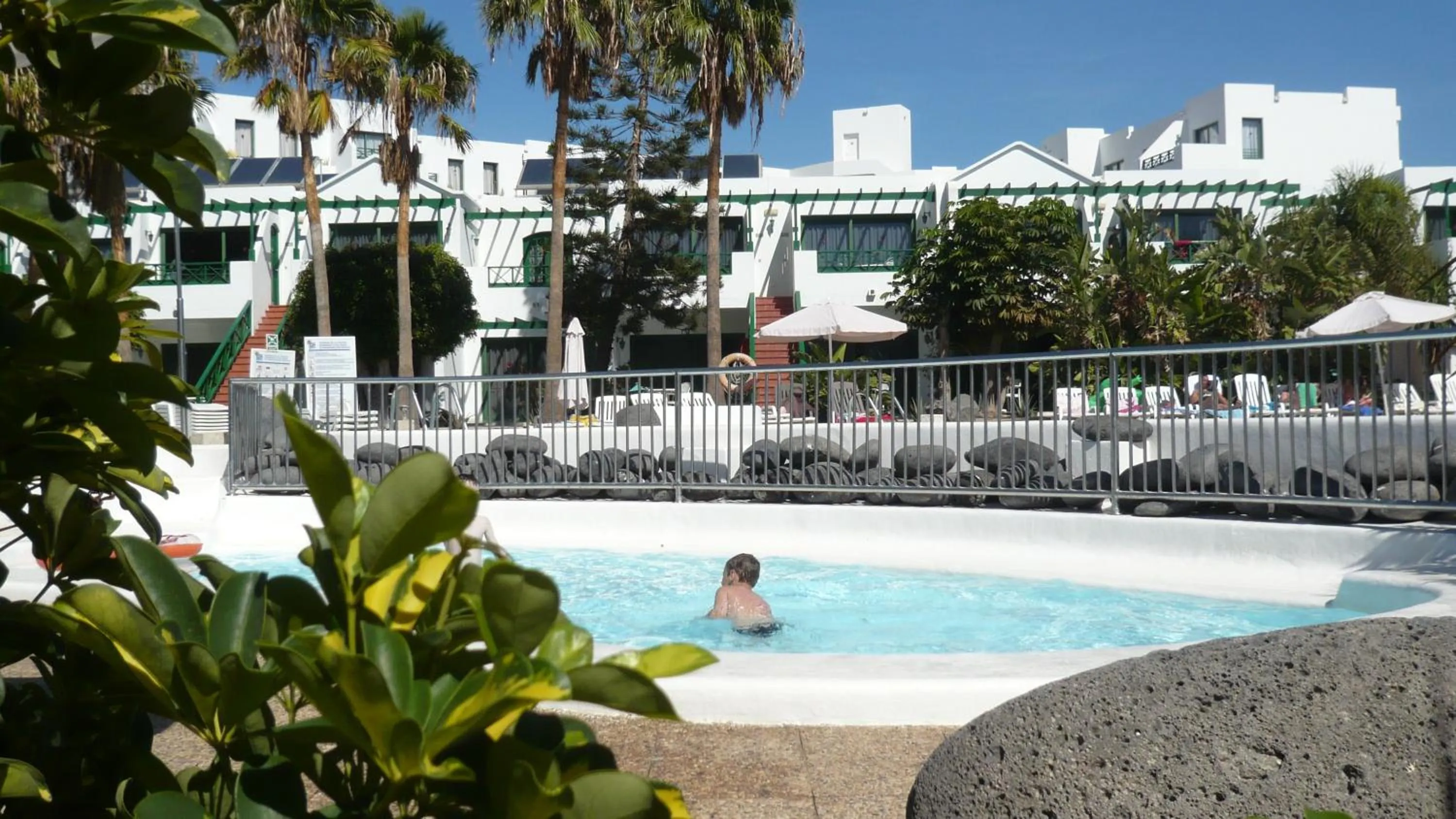 Swimming pool in HG Lomo Blanco