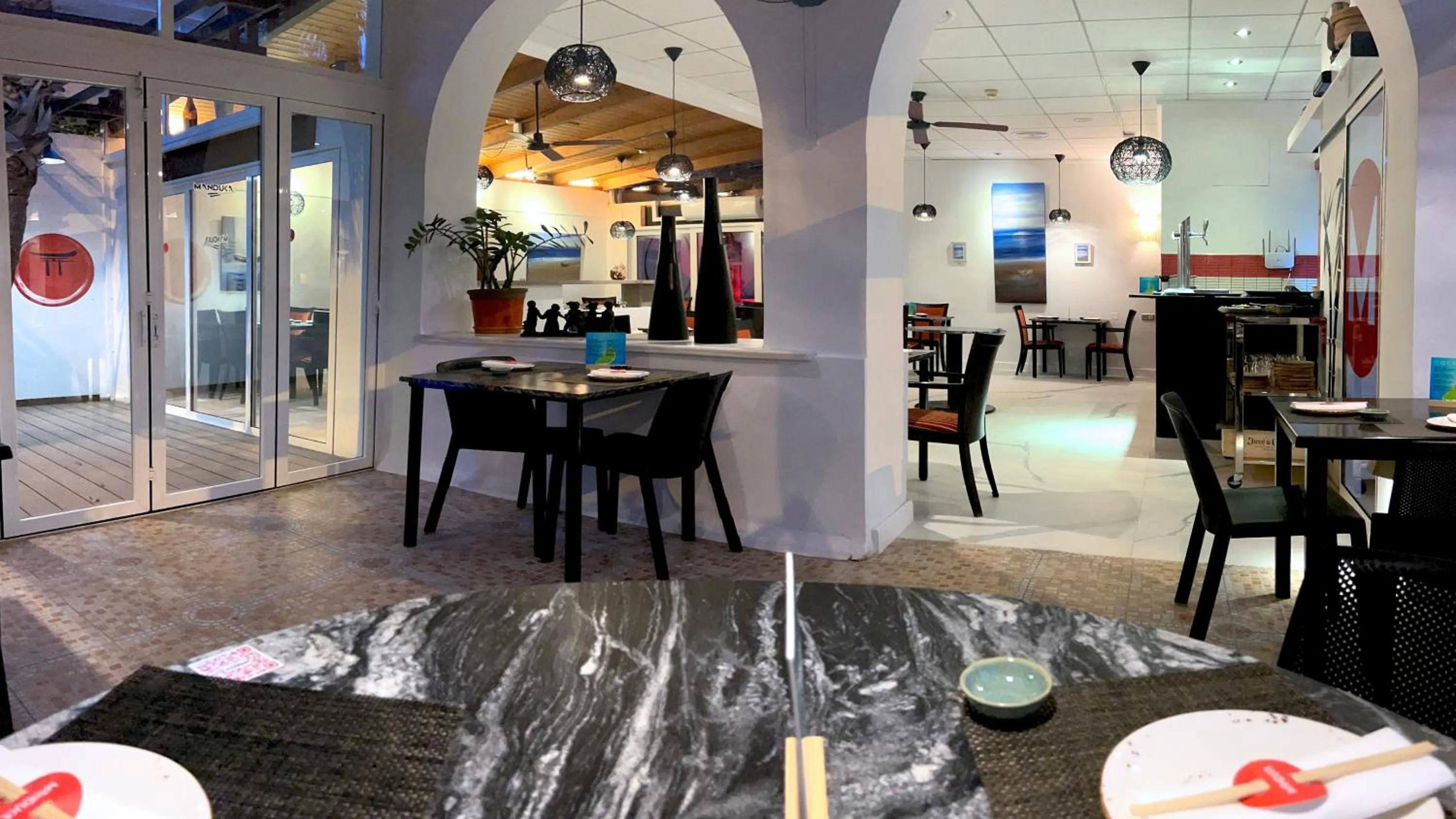 Restaurant/places to eat in Atrium Hotel