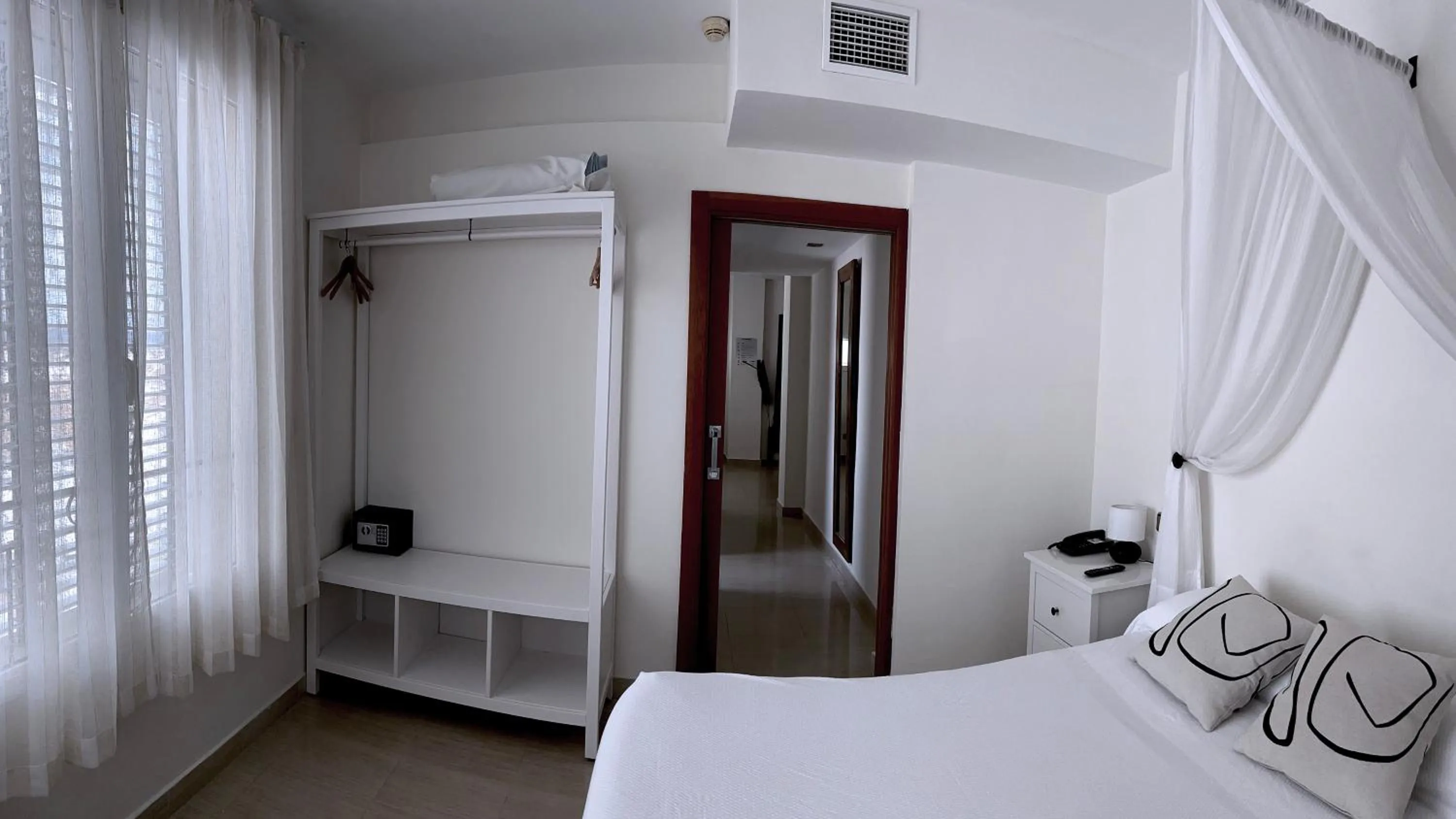 Bedroom, Bed in Atrium Hotel