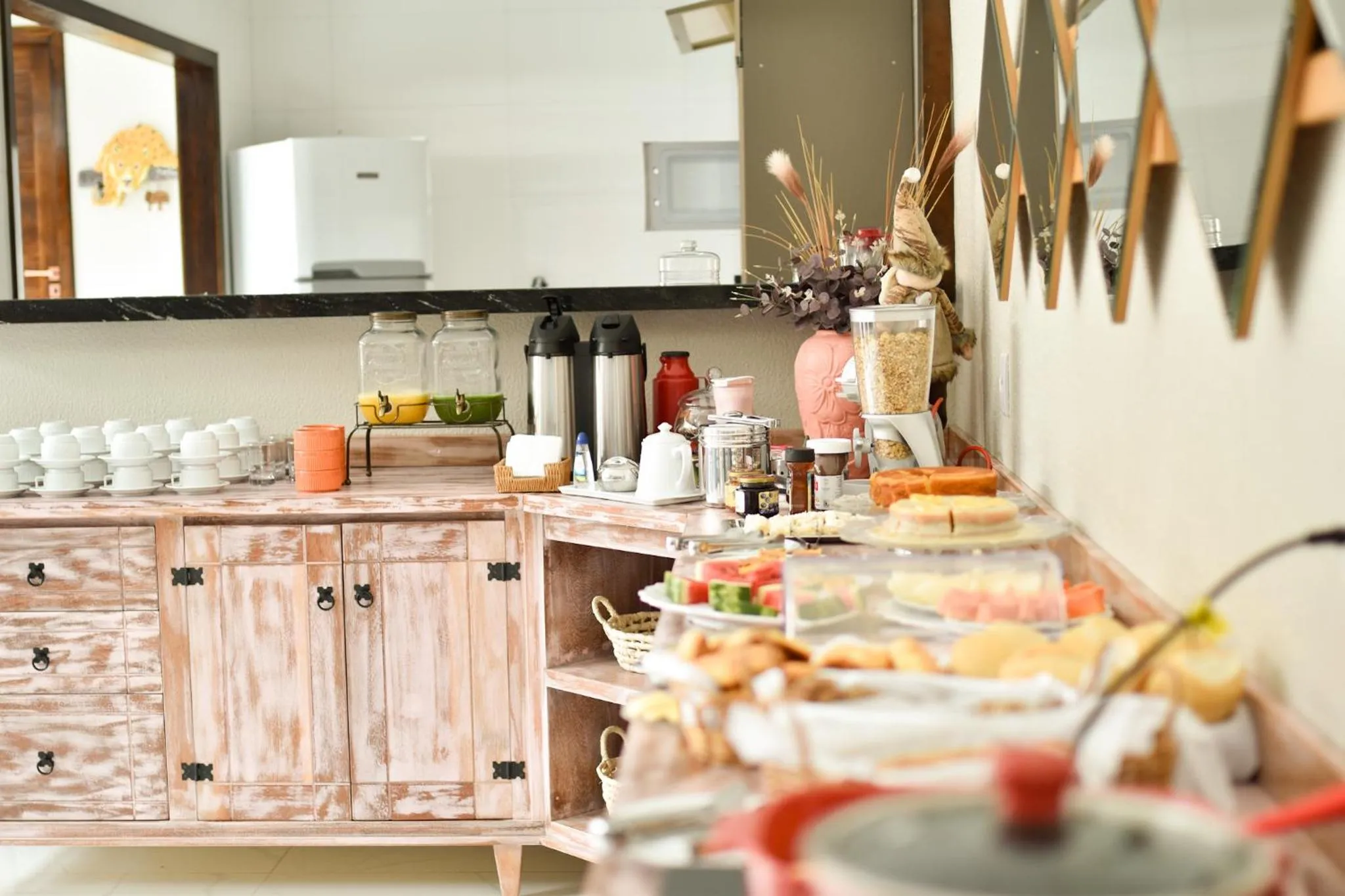 Food and drinks in Lukinhas Pousada