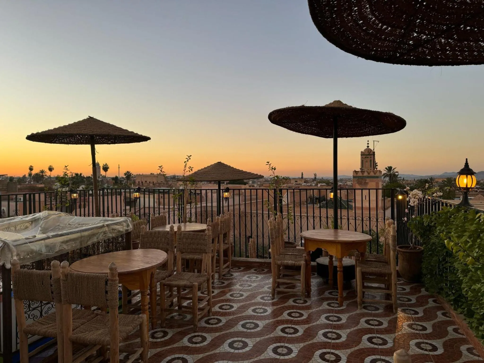 Restaurant/places to eat in Riad Malayine