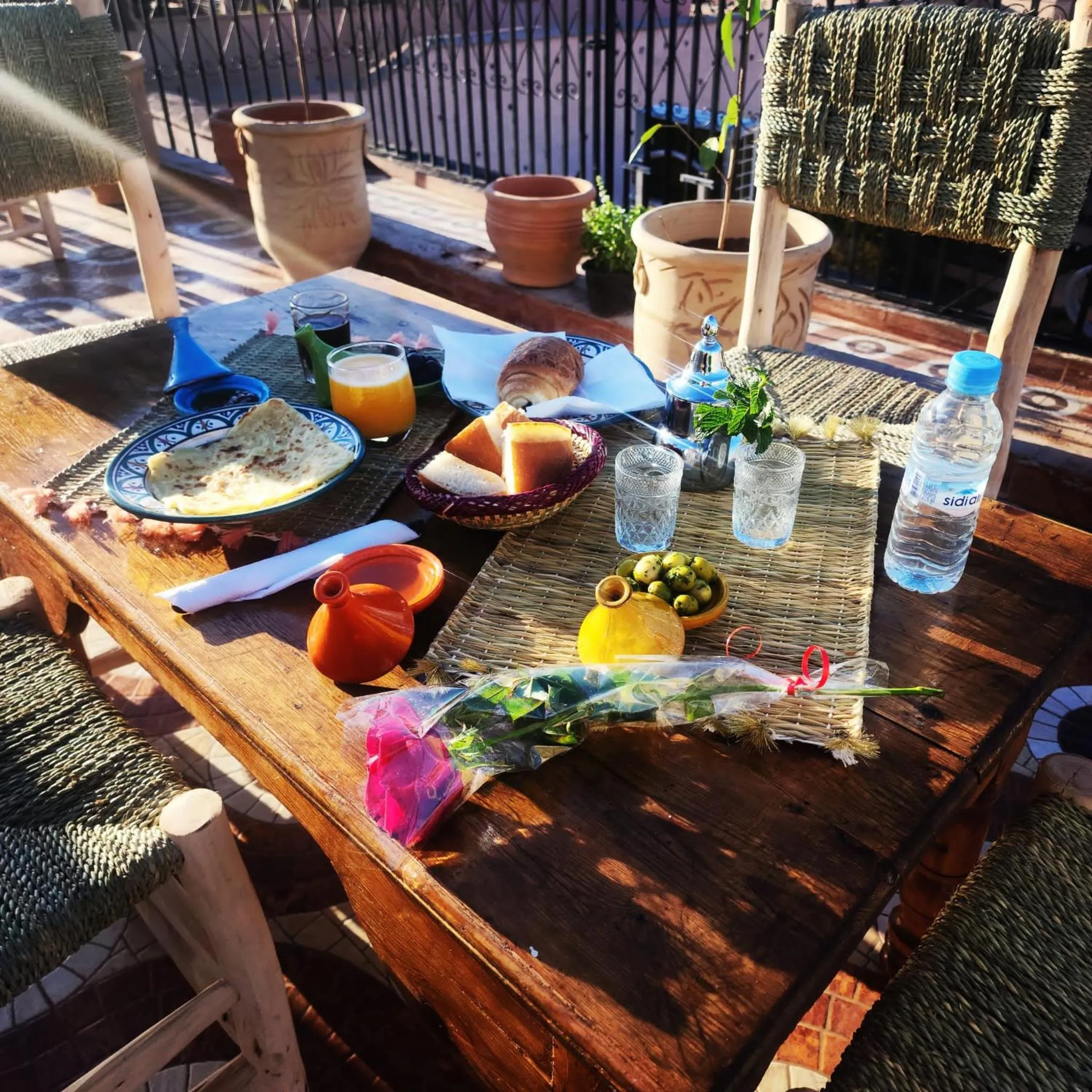 Restaurant/places to eat in Riad Malayine