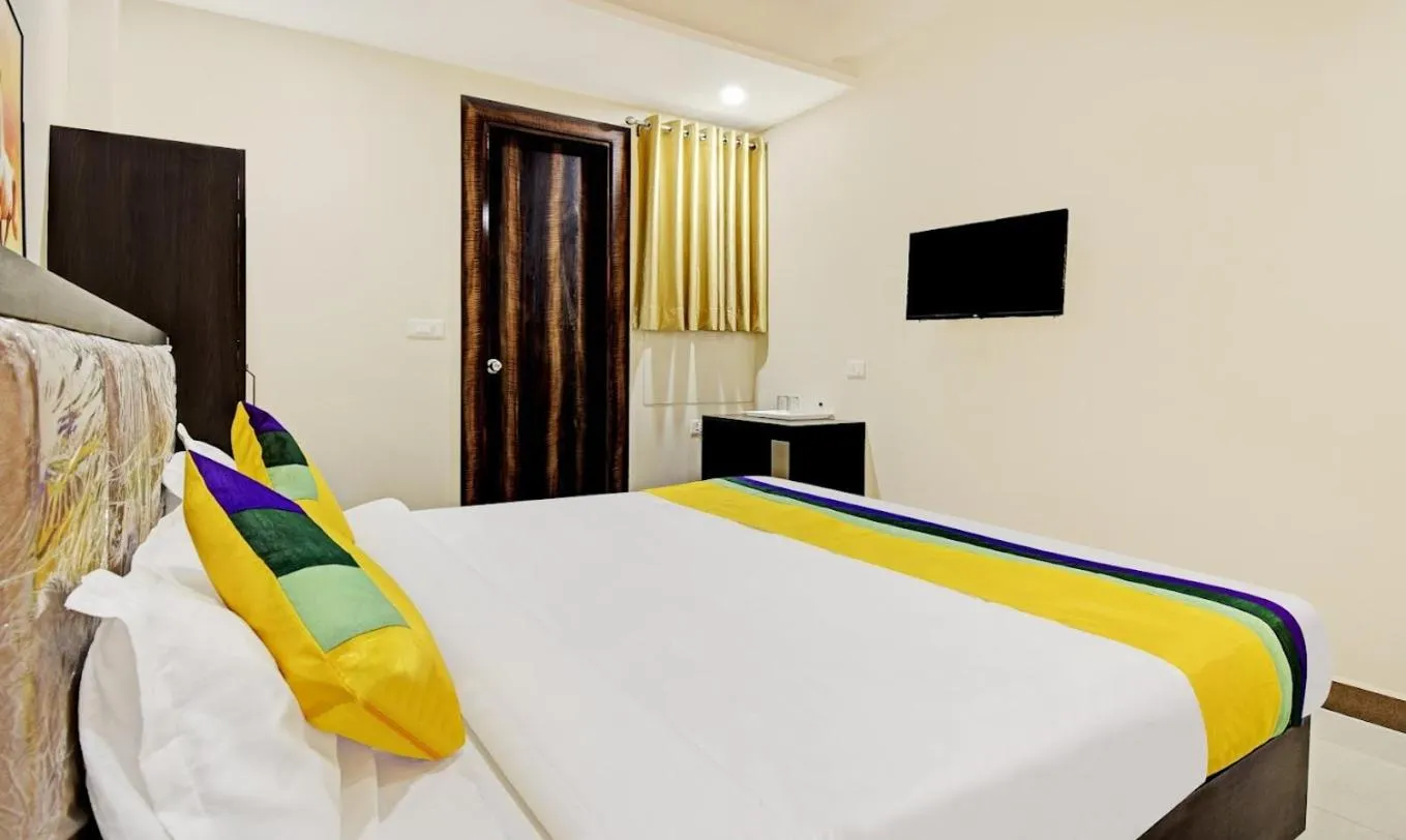 Photo of the whole room in Hotel Shashwat