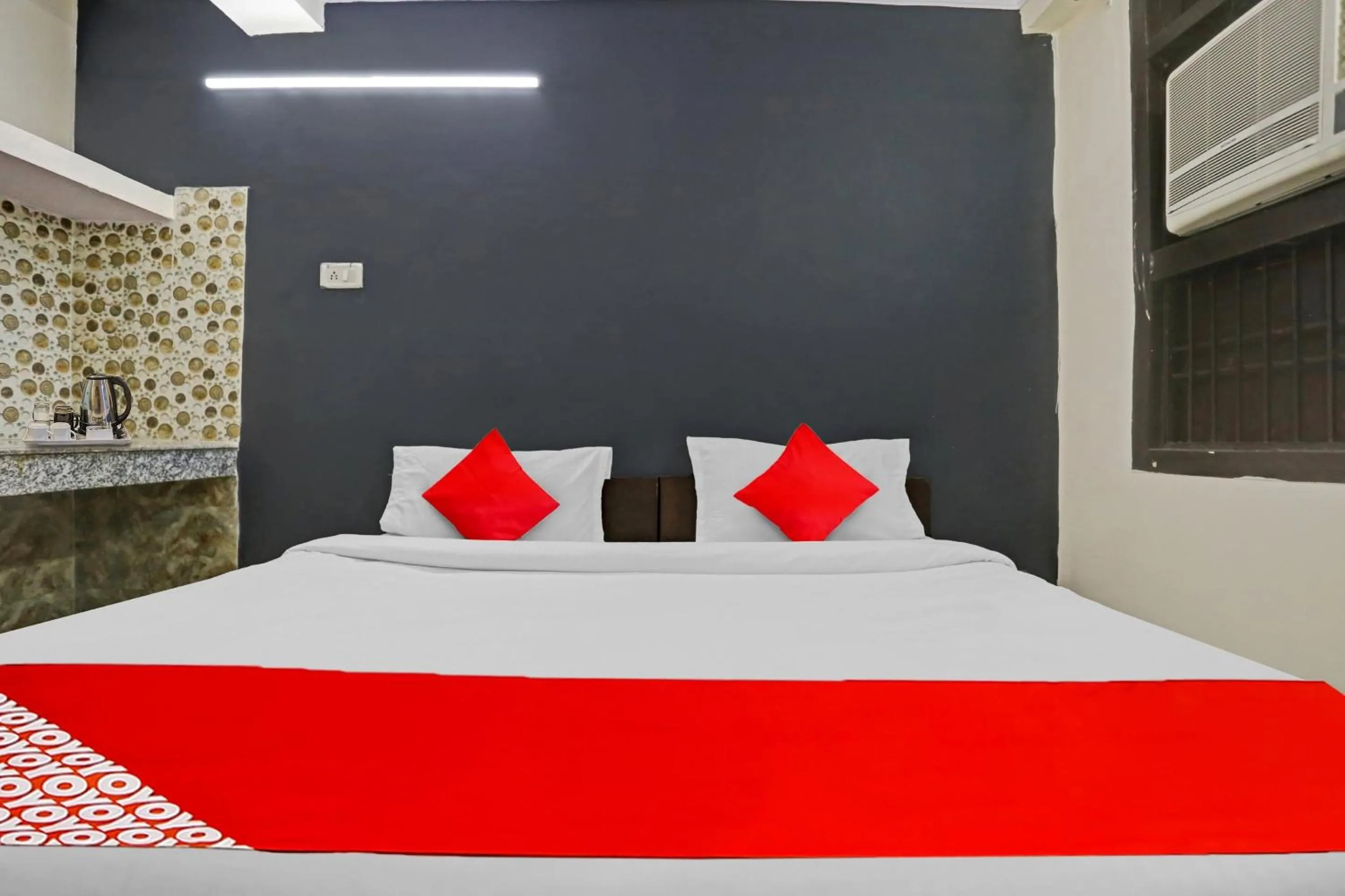 Bedroom, Bed in Hotel O Dremland Residency