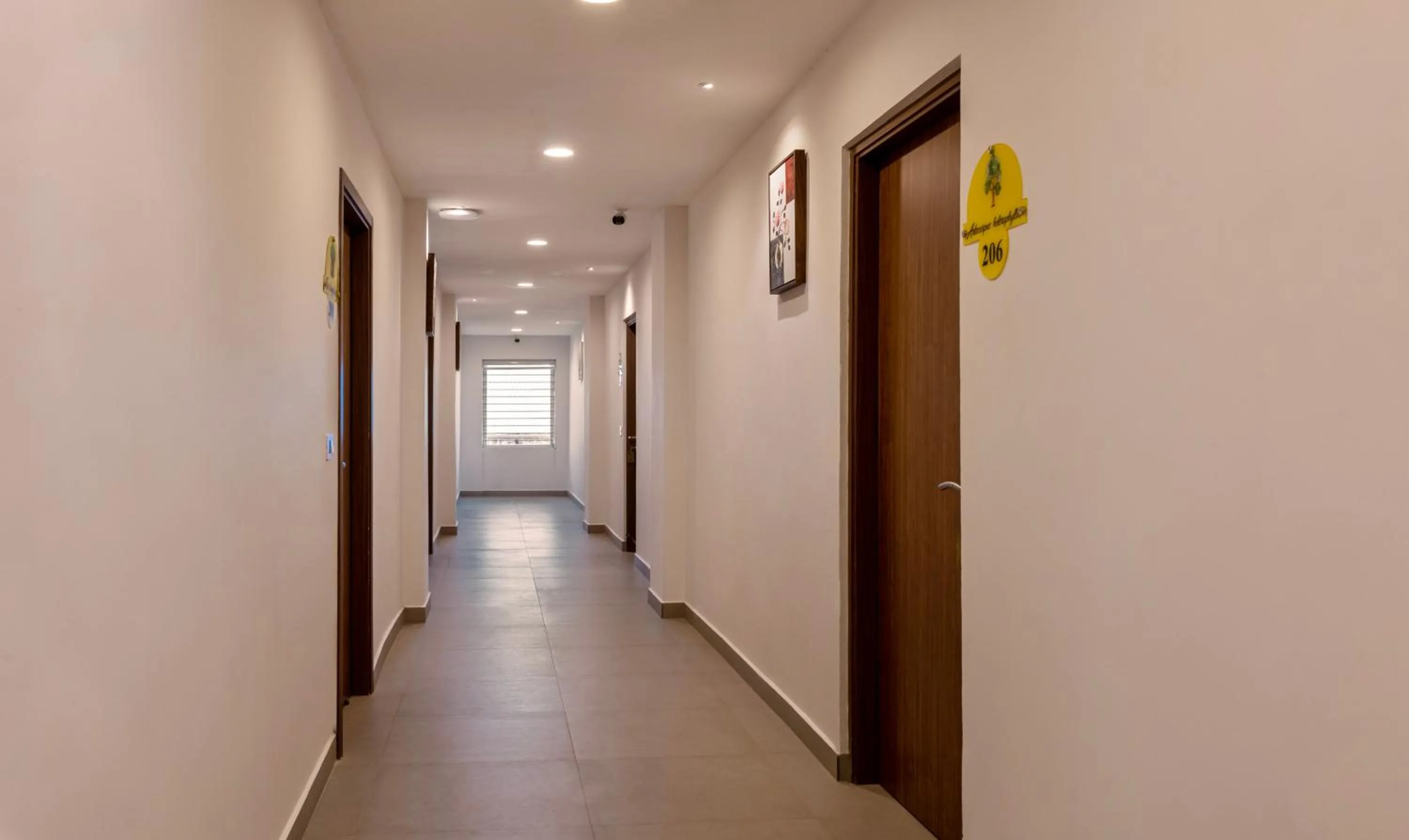 Lobby or reception in Treebo vSaffron Regency, Punnamada Lake