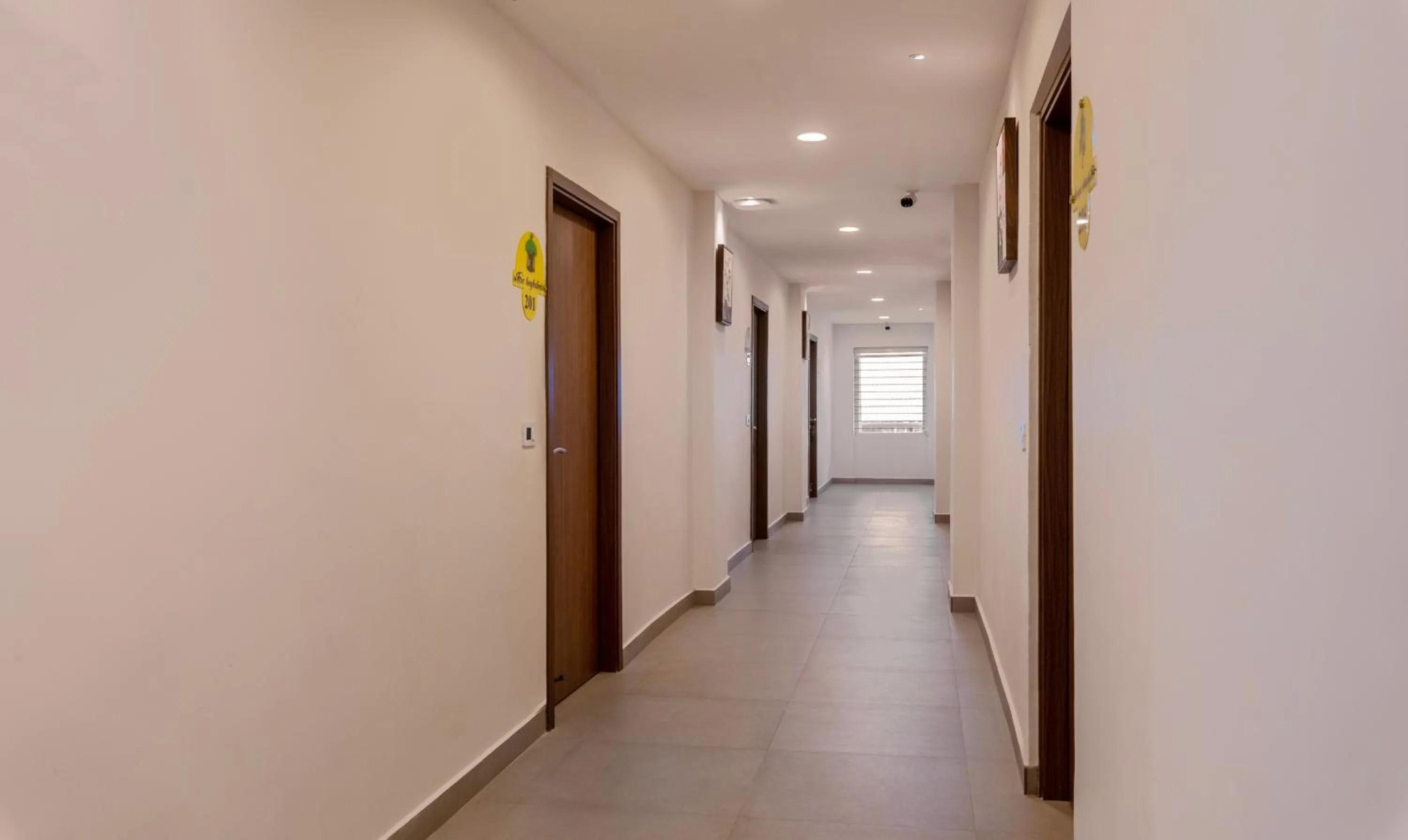 Lobby or reception in Treebo vSaffron Regency, Punnamada Lake