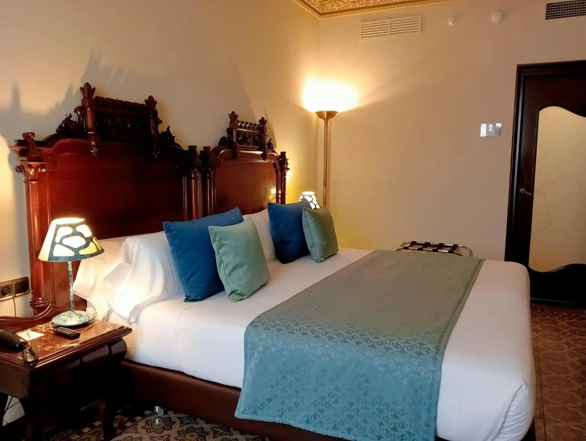 Suite Miró in Hotel Rialto Suite Miró in Hotel Rialto