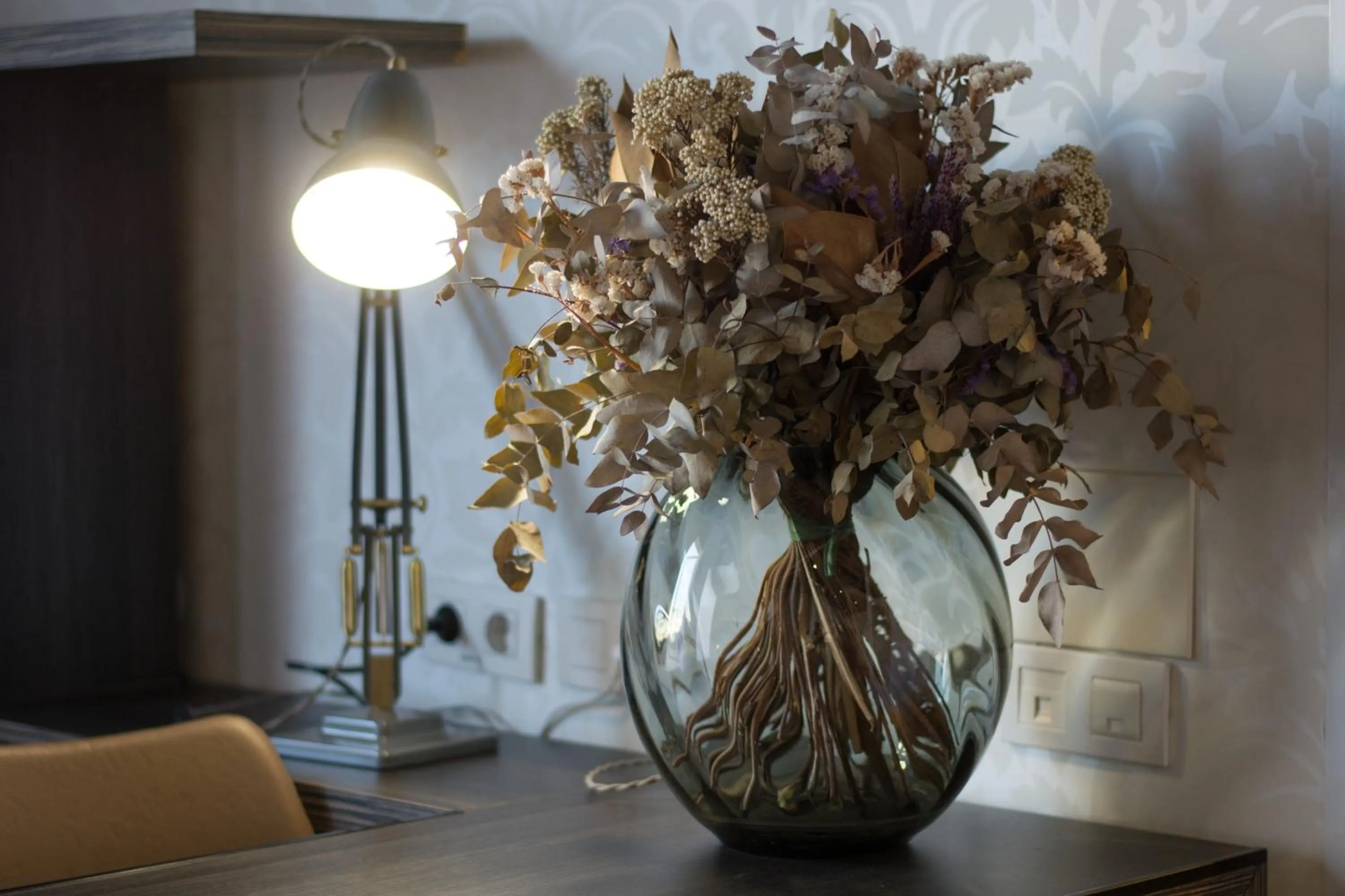 Decorative detail in Petit Palace Museum