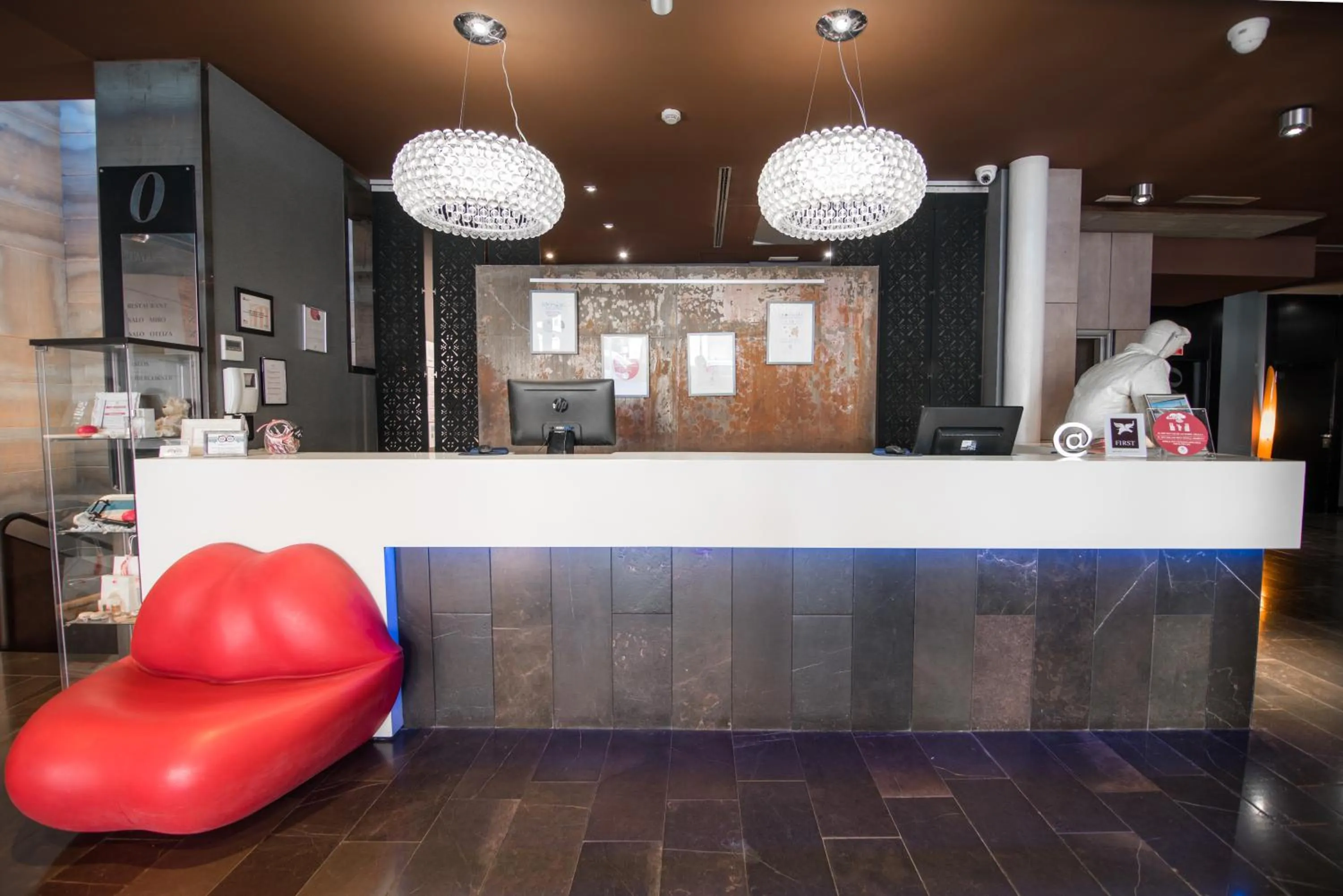 Lobby or reception in Petit Palace Museum