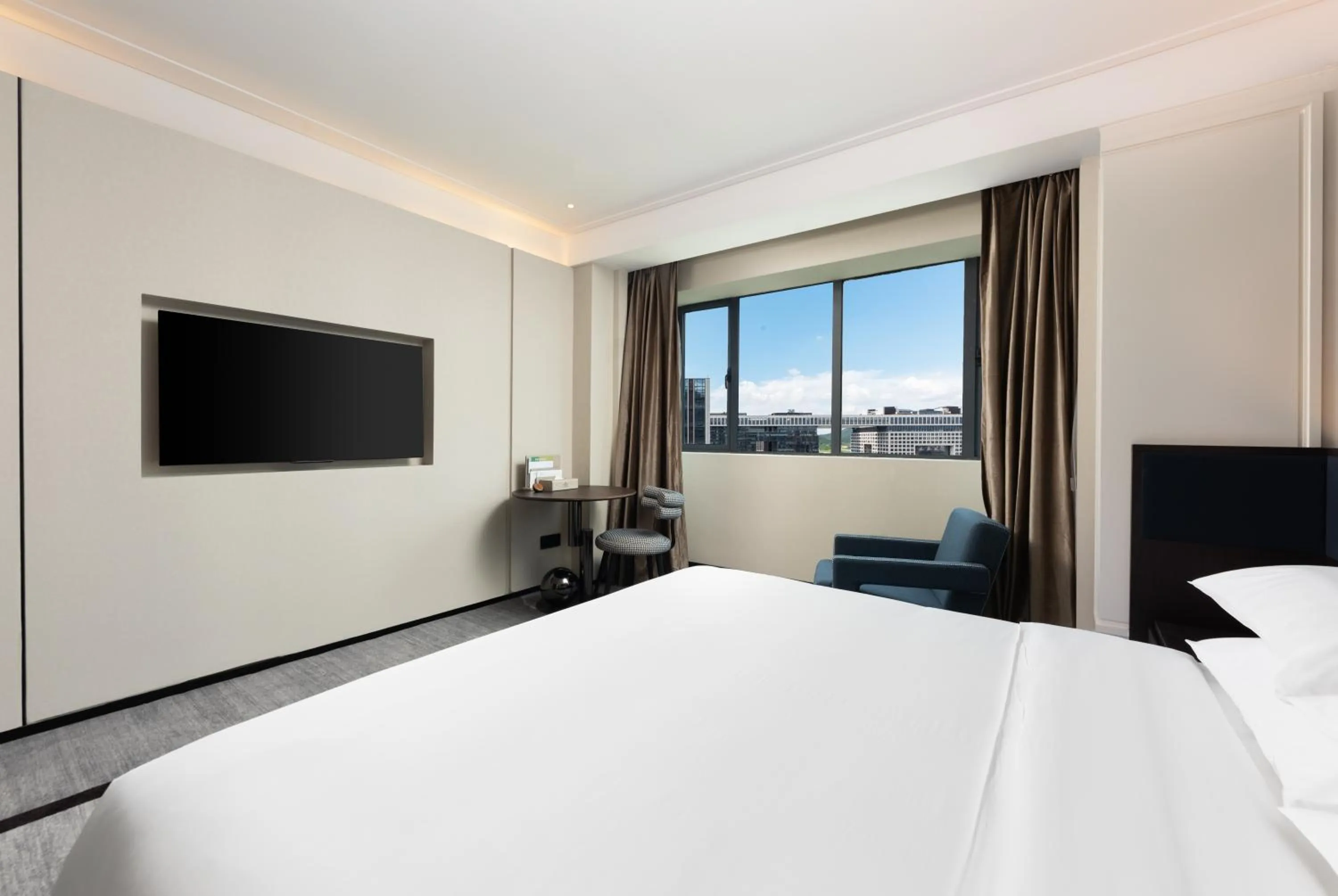 Bed in Wingate By Wyndham Wuhan Optics Valley