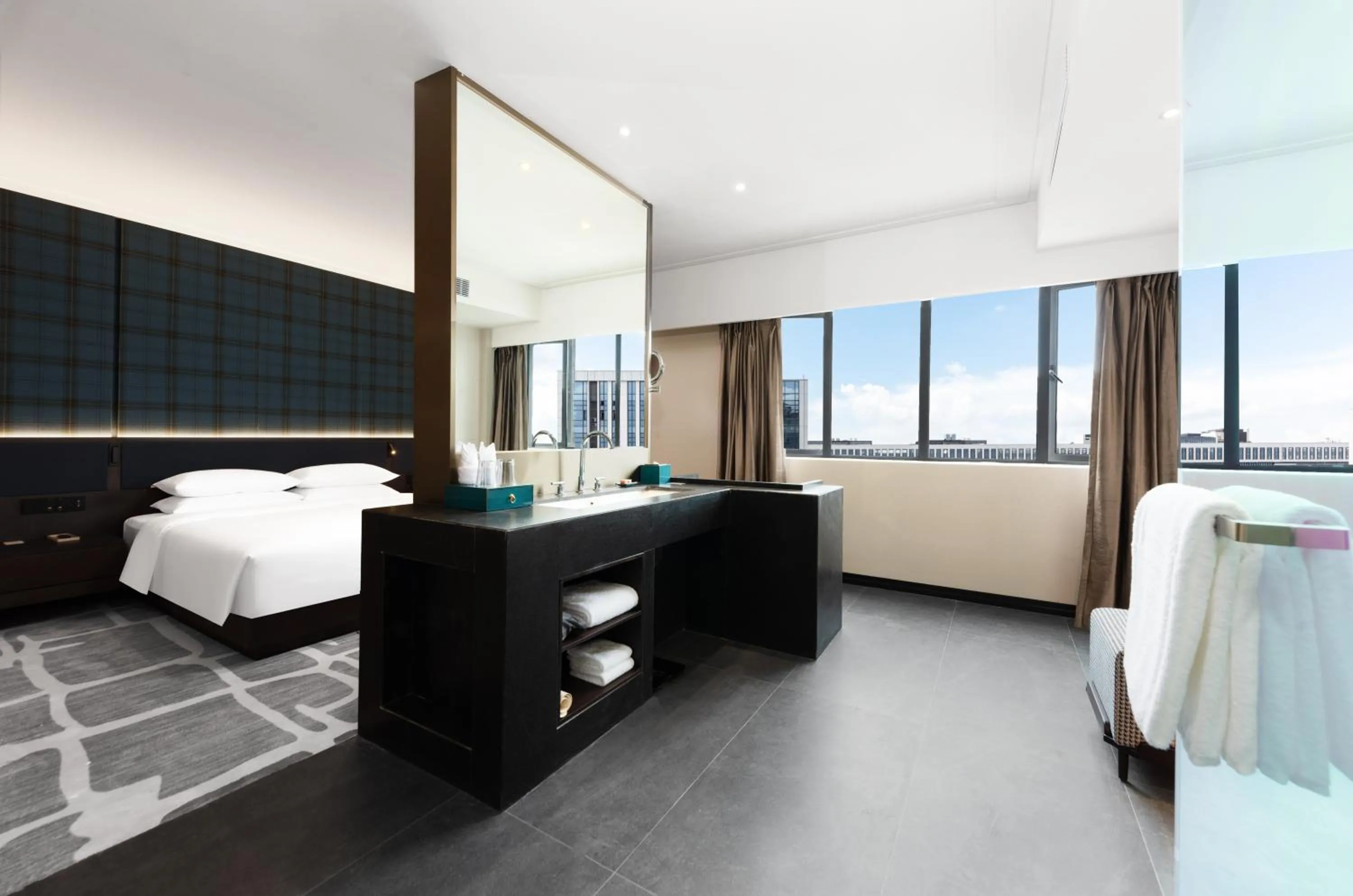 Bedroom in Wingate By Wyndham Wuhan Optics Valley