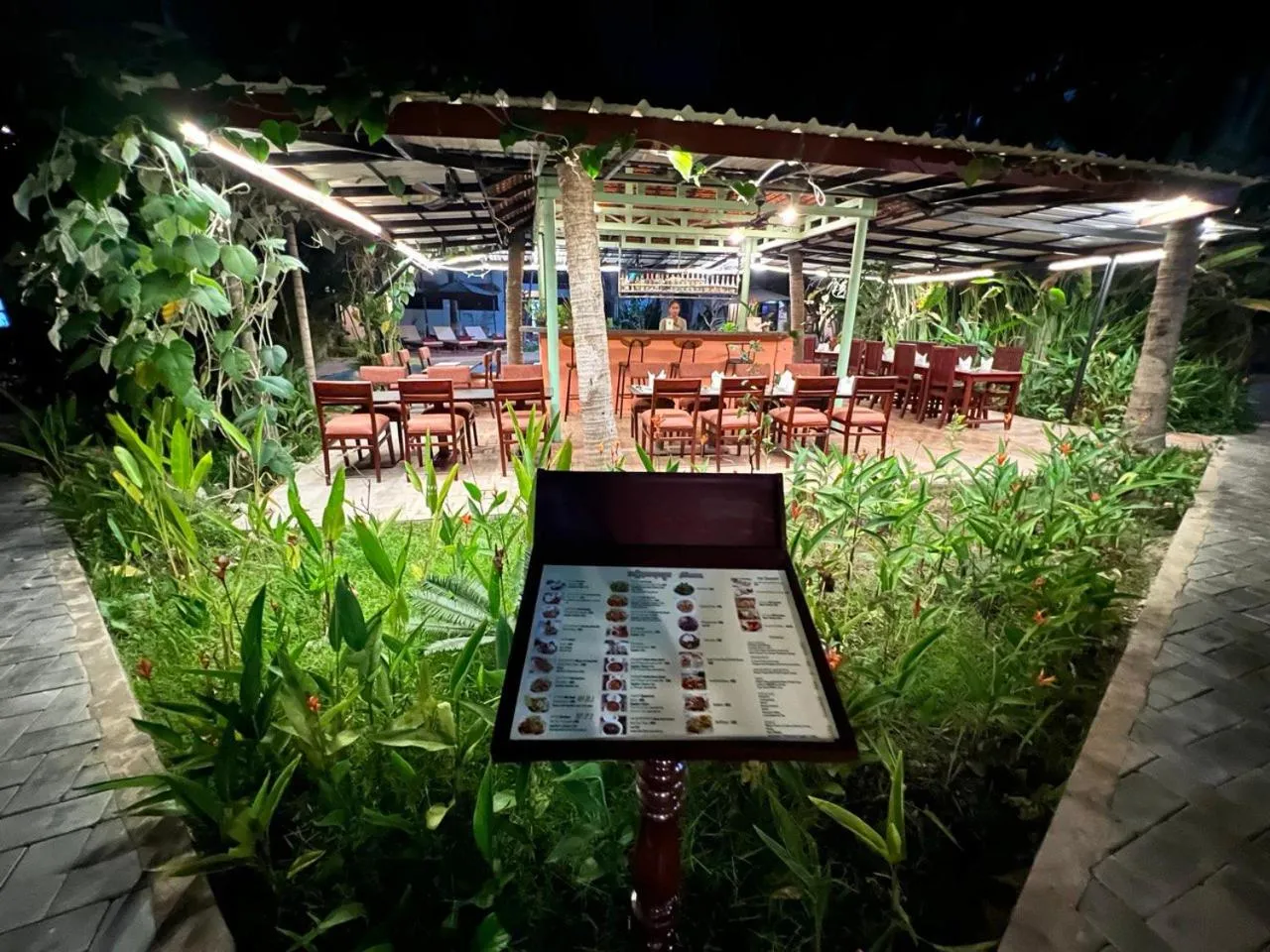 Restaurant/places to eat in Natural Relax Villa