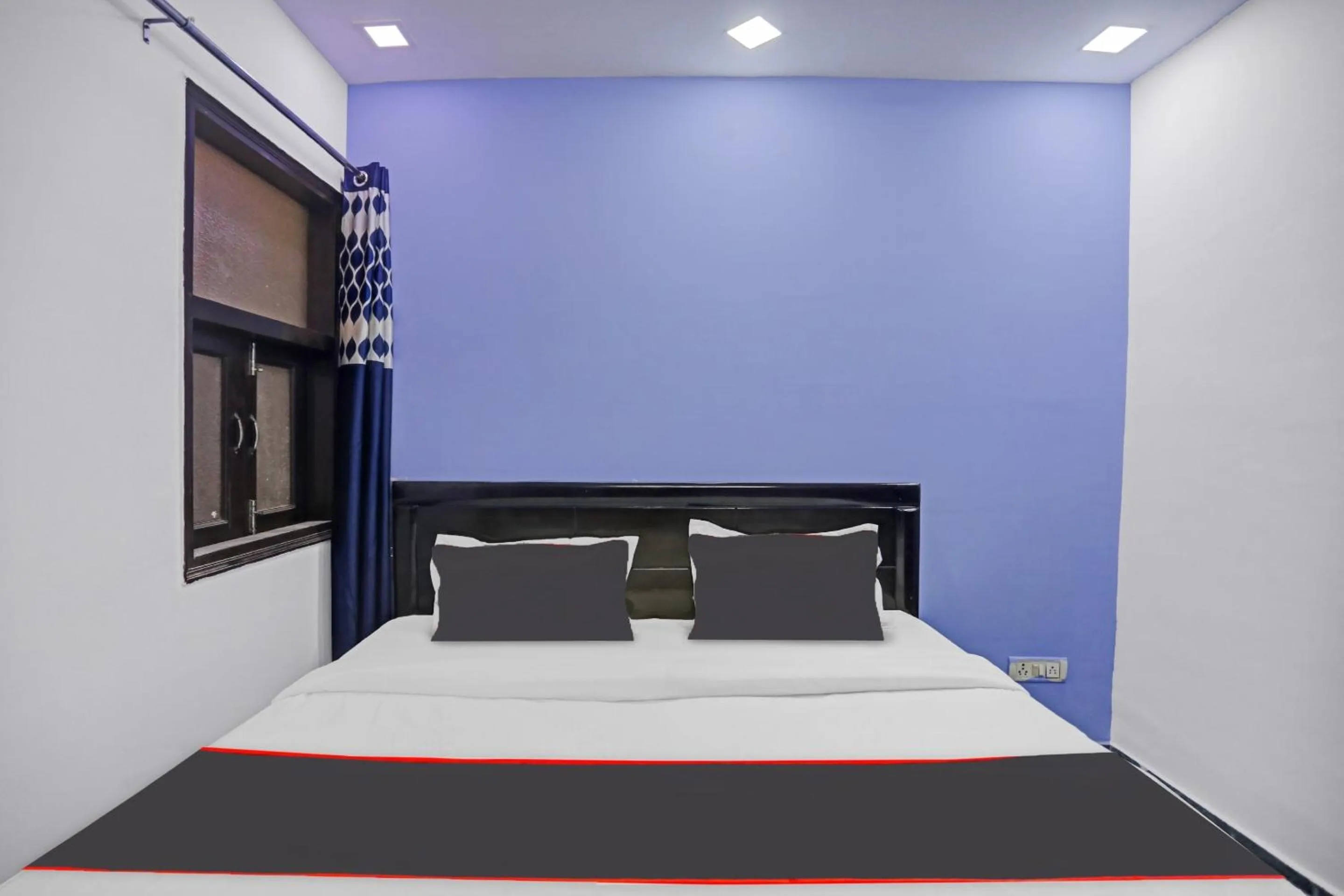 Bedroom, Bed in Collection O Nirvana Residency Near Lotus Temple