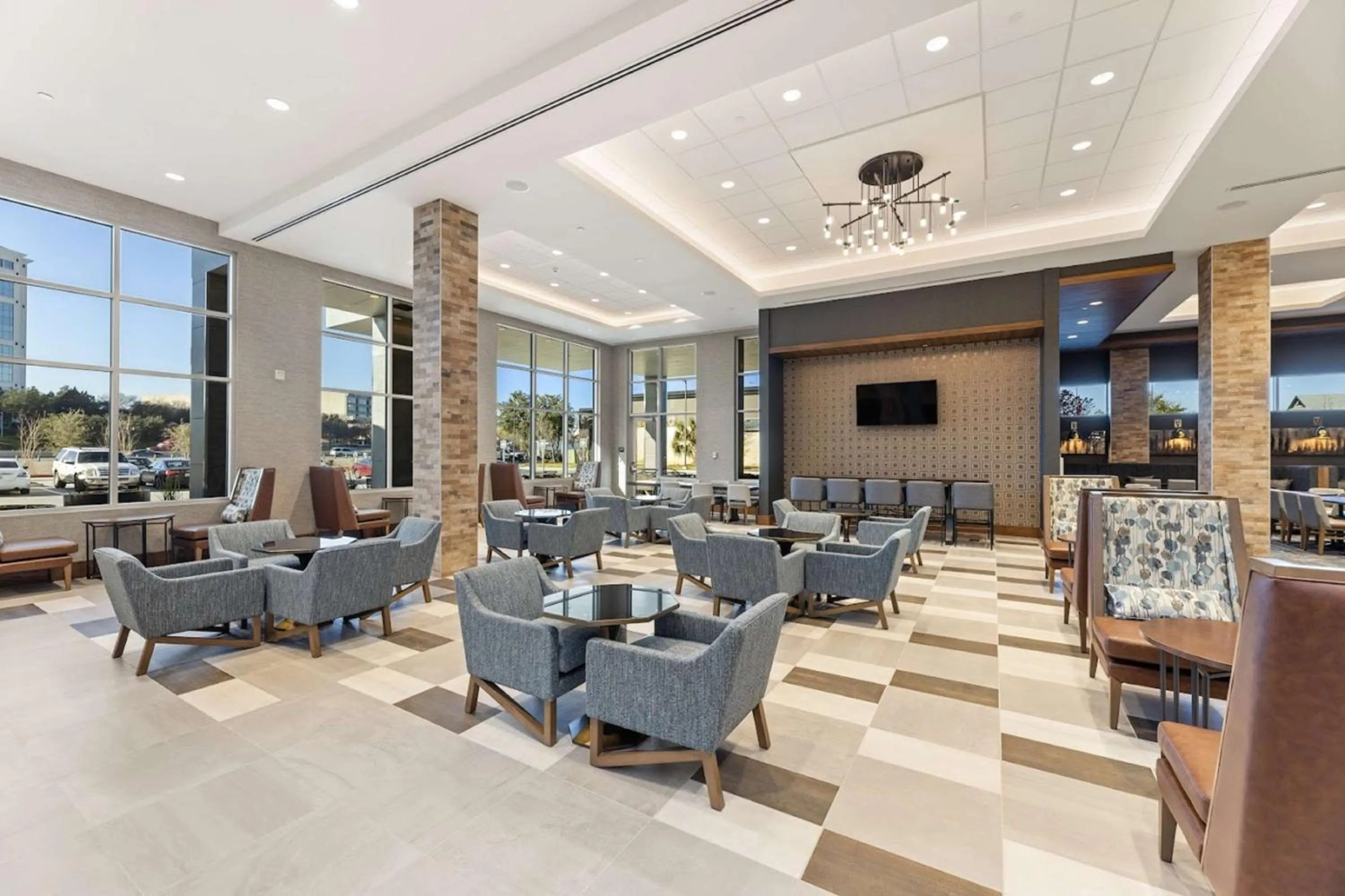 Lobby or reception in Embassy Suites By Hilton Irving Las Colinas
