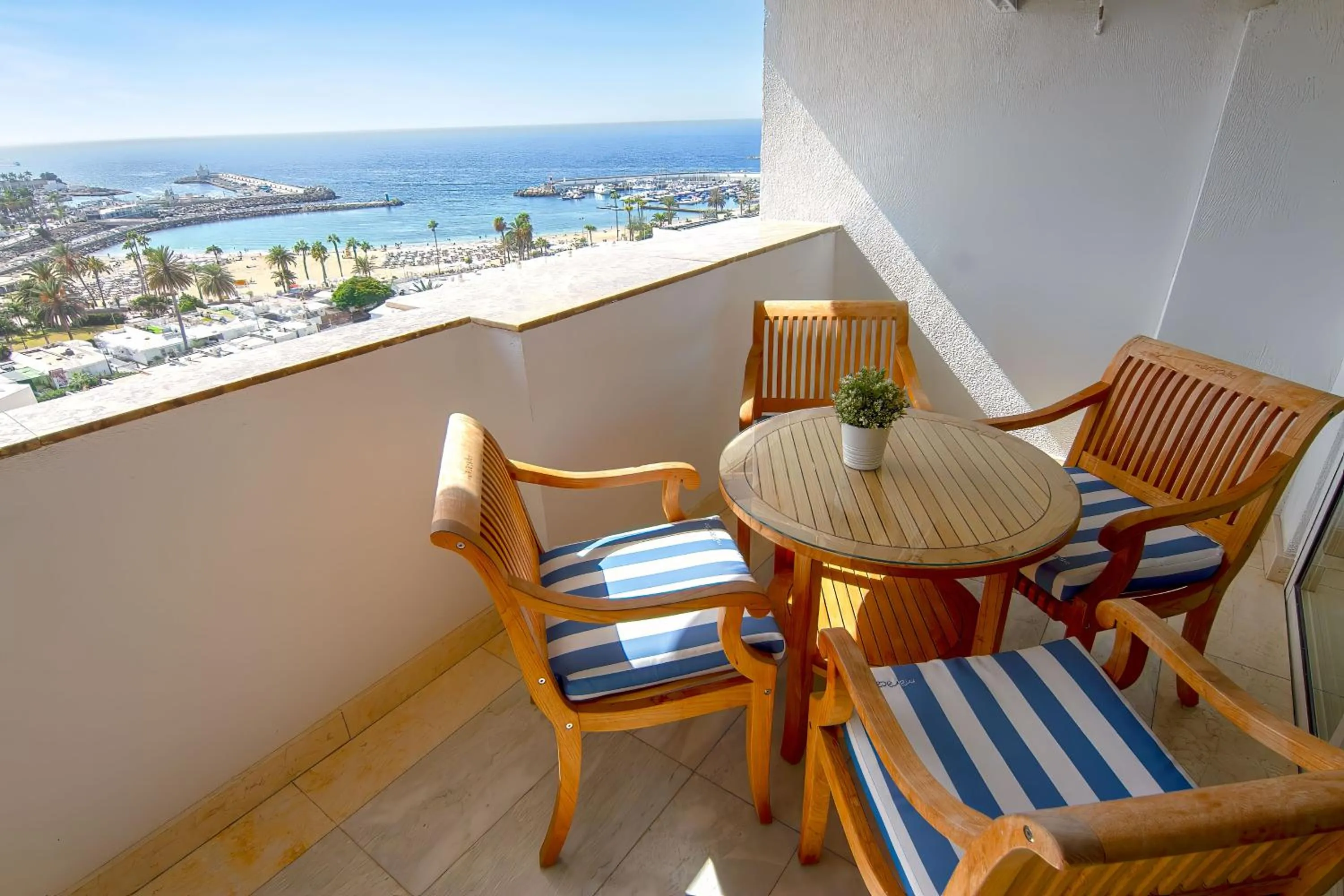 Day in Aparthotel Maracaibo