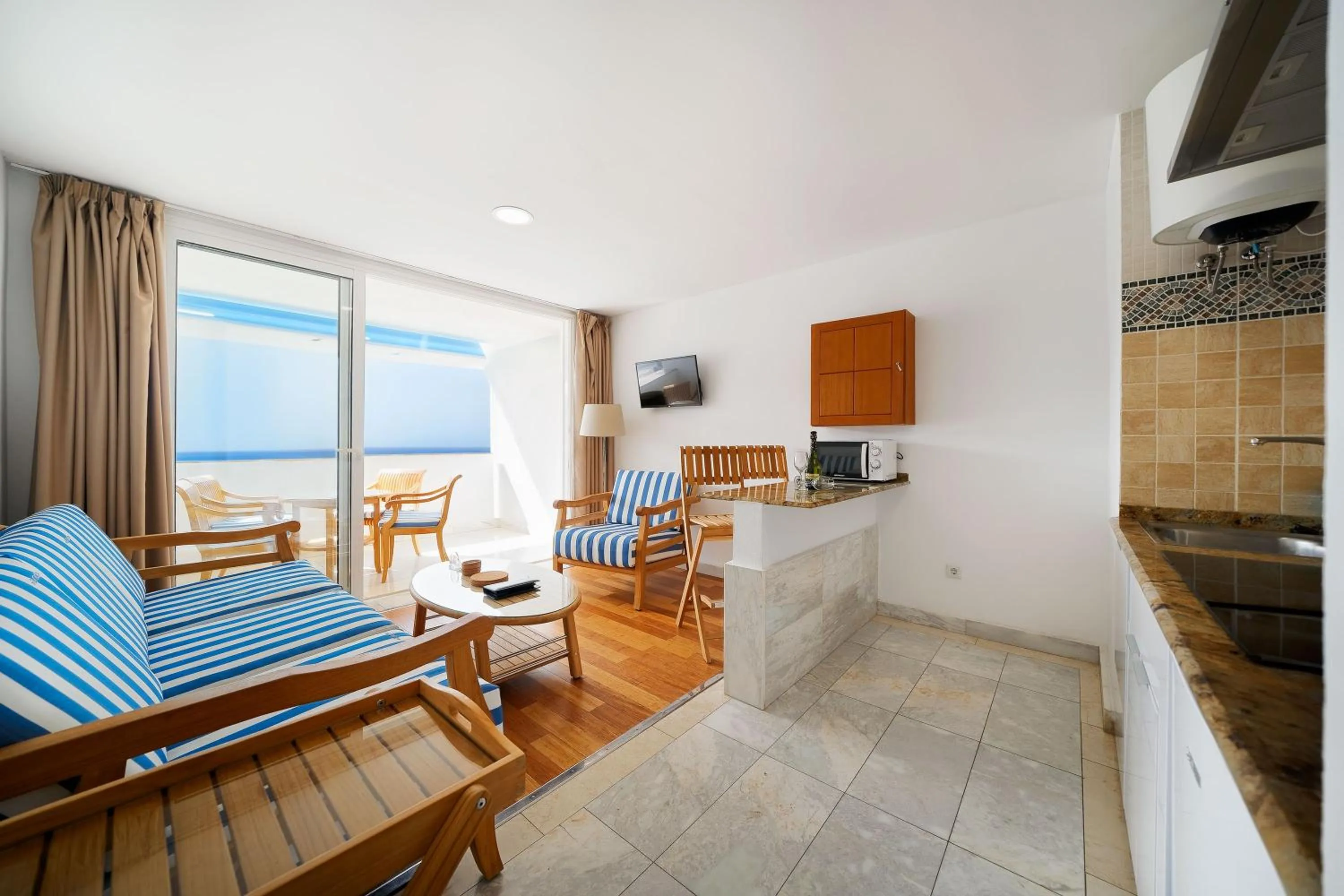 Kitchen or kitchenette in Aparthotel Maracaibo