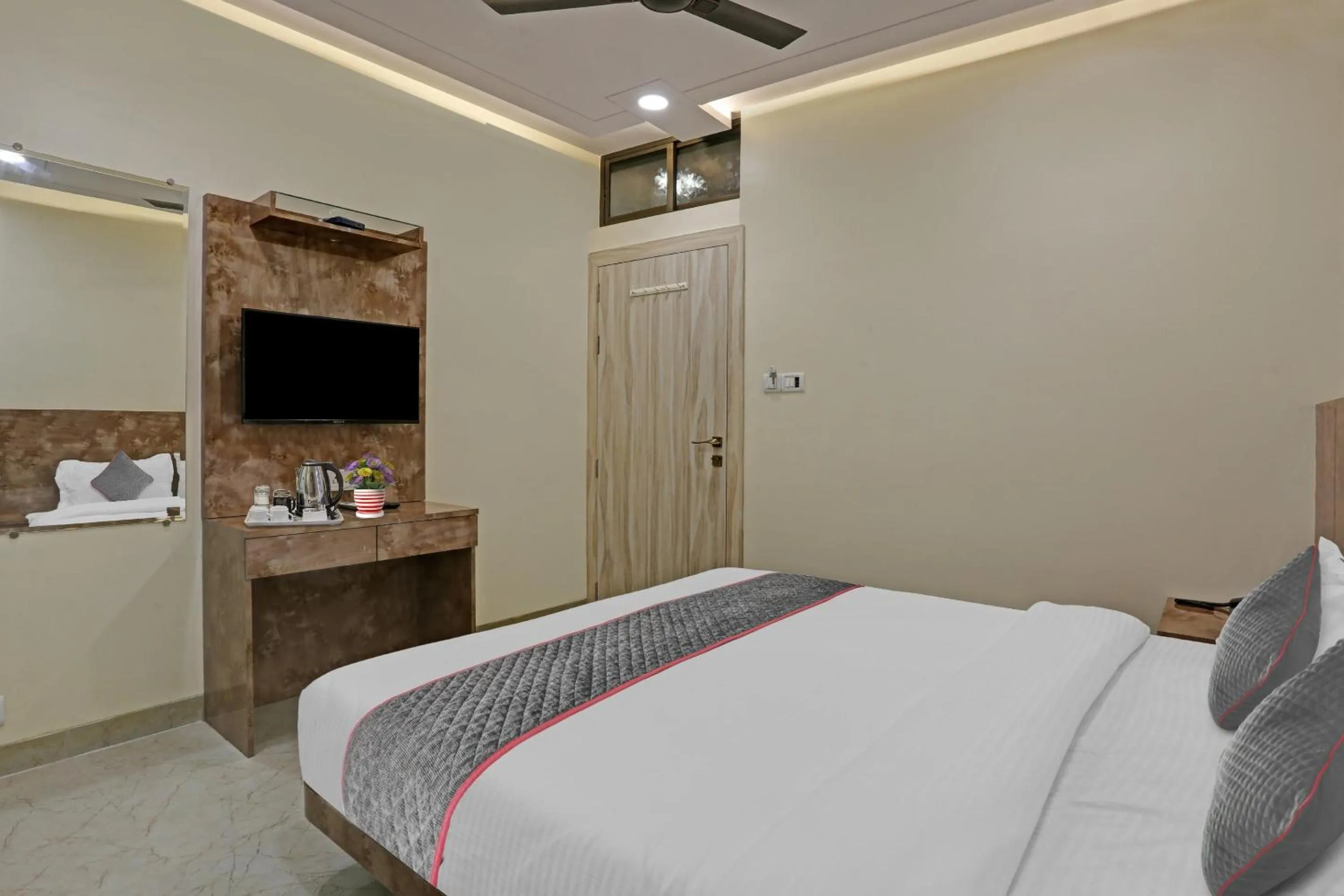 Bedroom, Bed in Hotel O Kiwi International