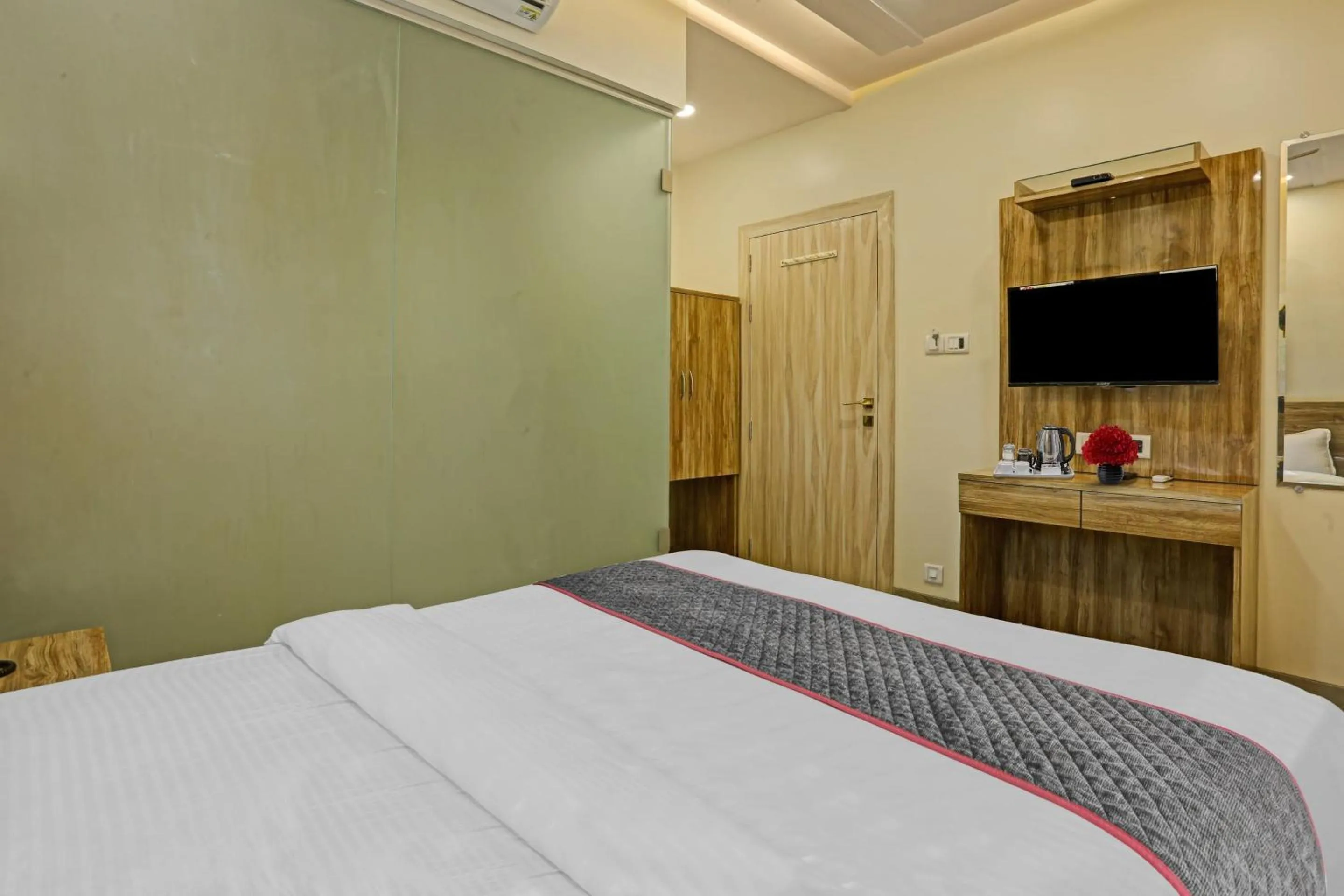 Bedroom, Bed in Hotel O Kiwi International